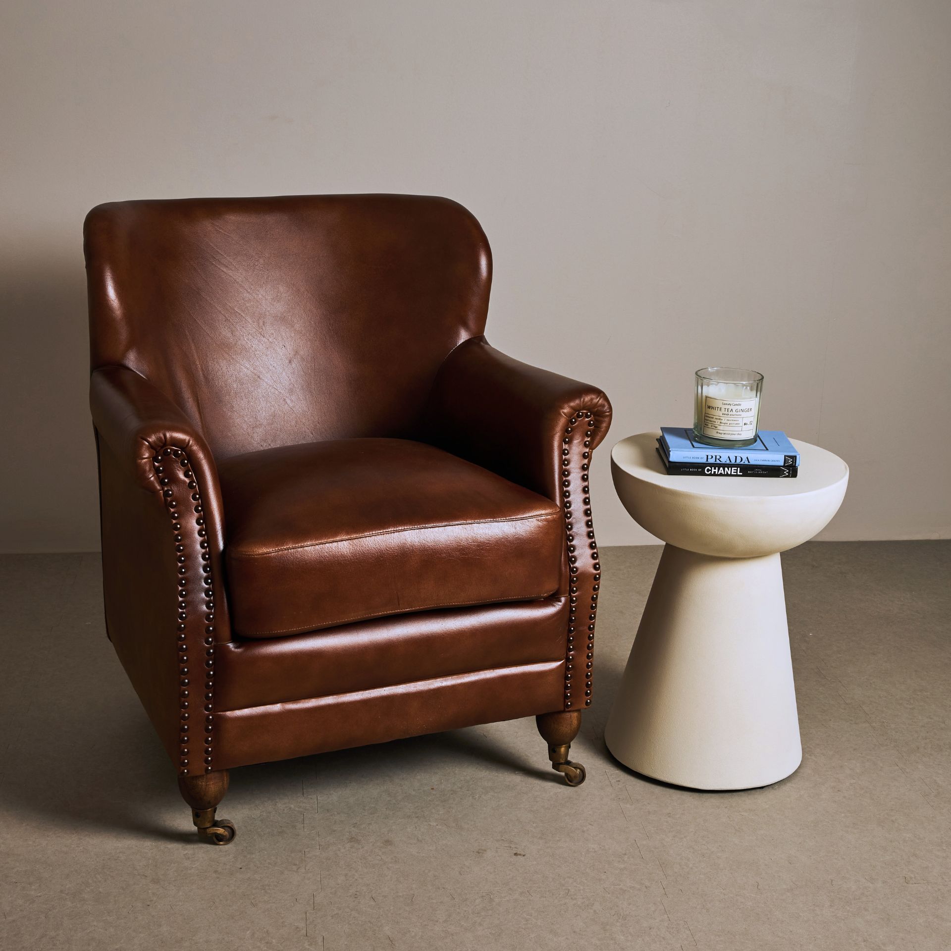 Butaca de piel marrón Chester 65x72x80cm