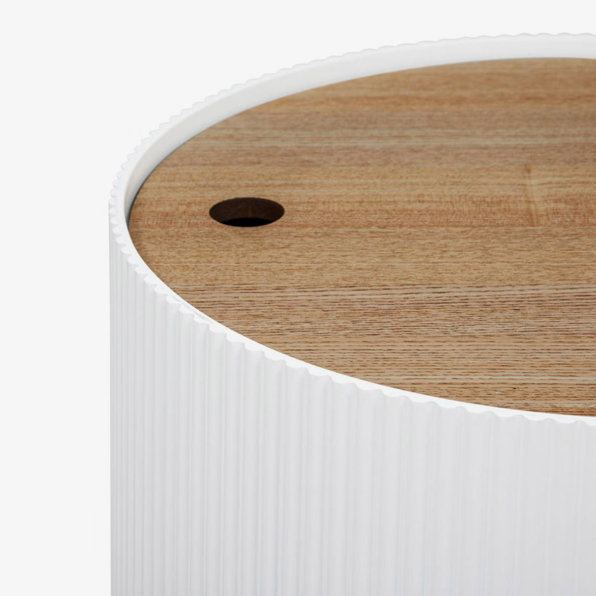 Mesa auxiliar blanca de madera Oria 
