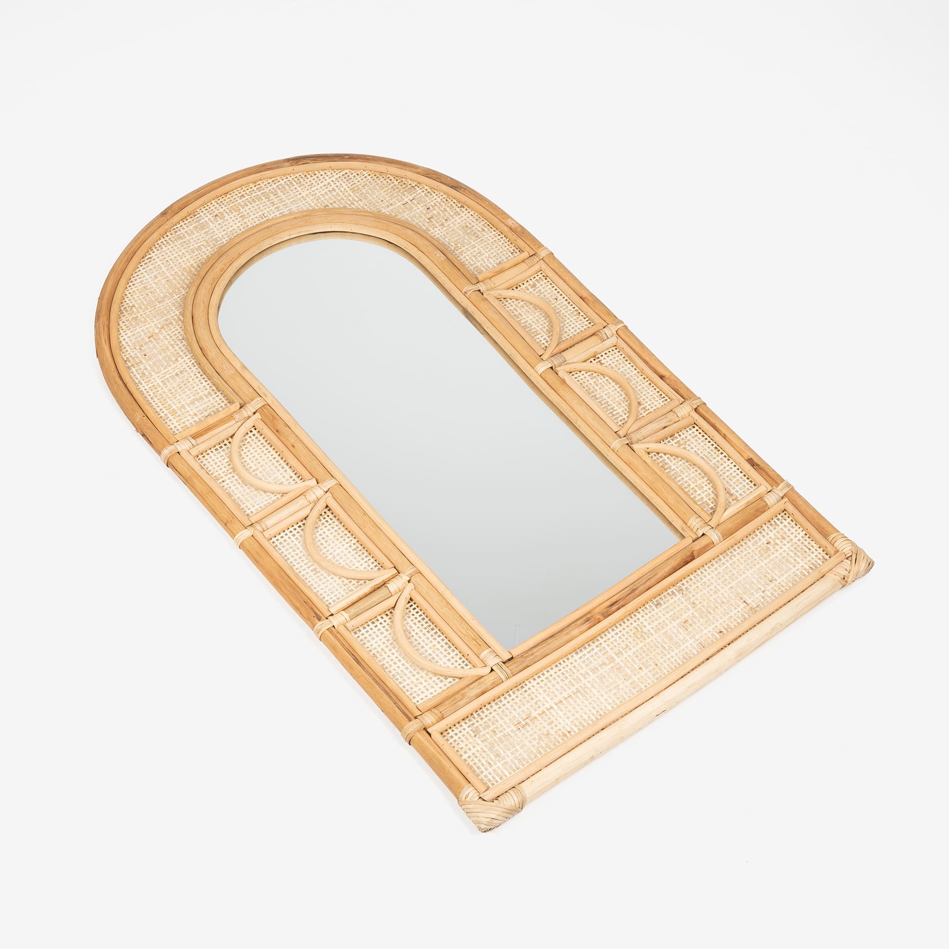 Espejo de pared de rat&aacute;n Ryan 61x105cm