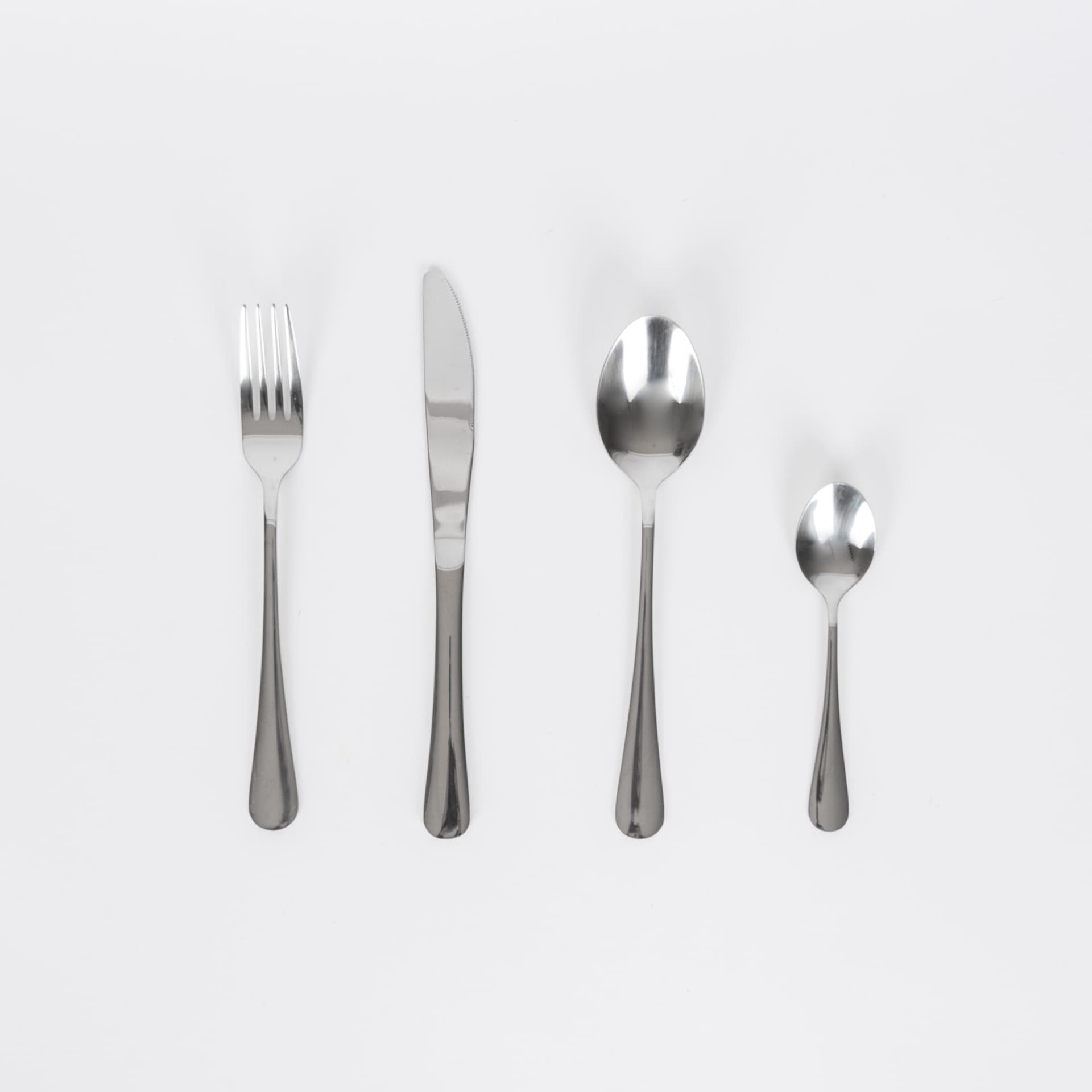 Cuberteria de 24 piezas de acero inoxidable Munich Silver - Bergner