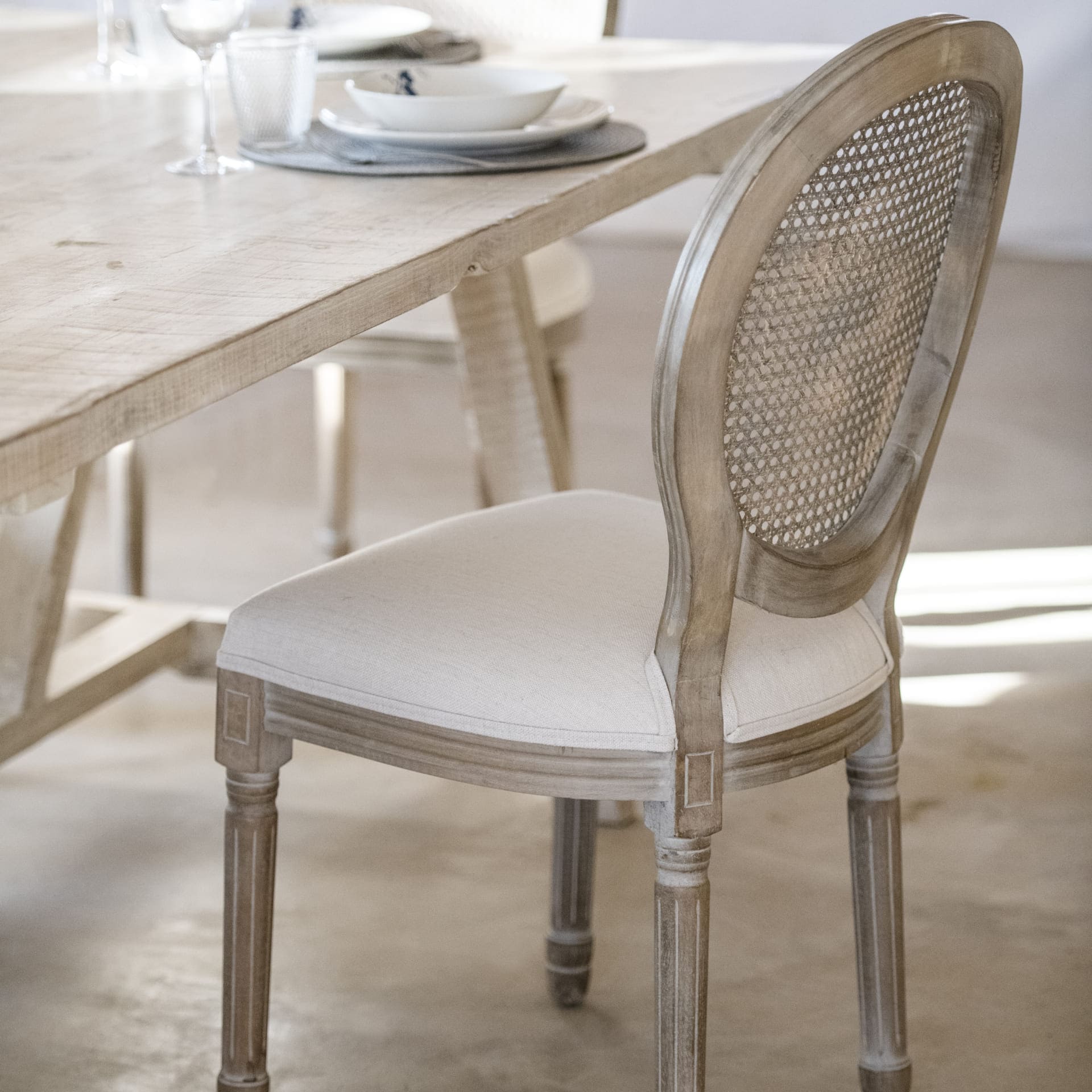 Silla de comedor de madera de abedul beige Monarch 50x56x96cm