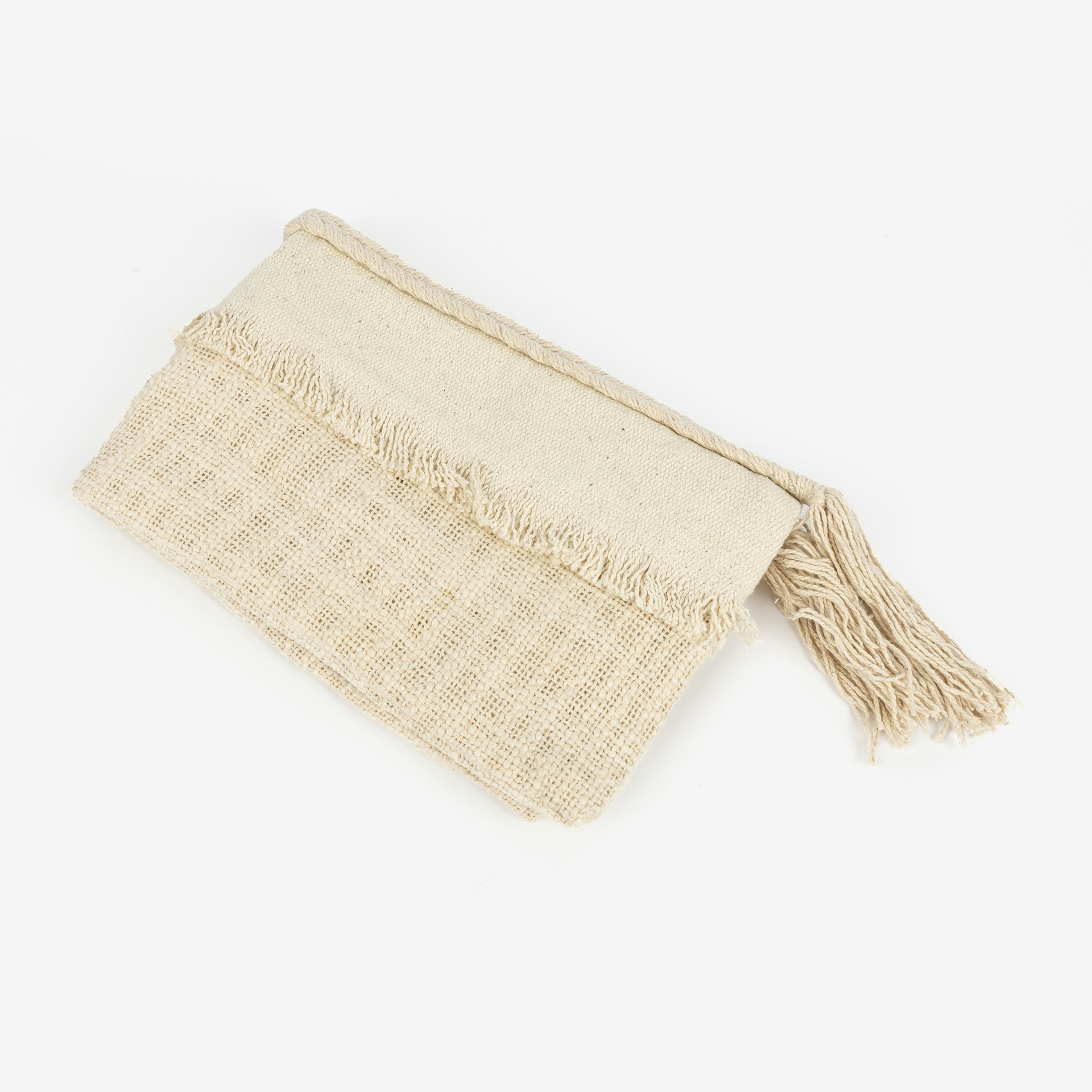 Funda de coj&iacute;n blanco de algod&oacute;n flecos 30x45cm
