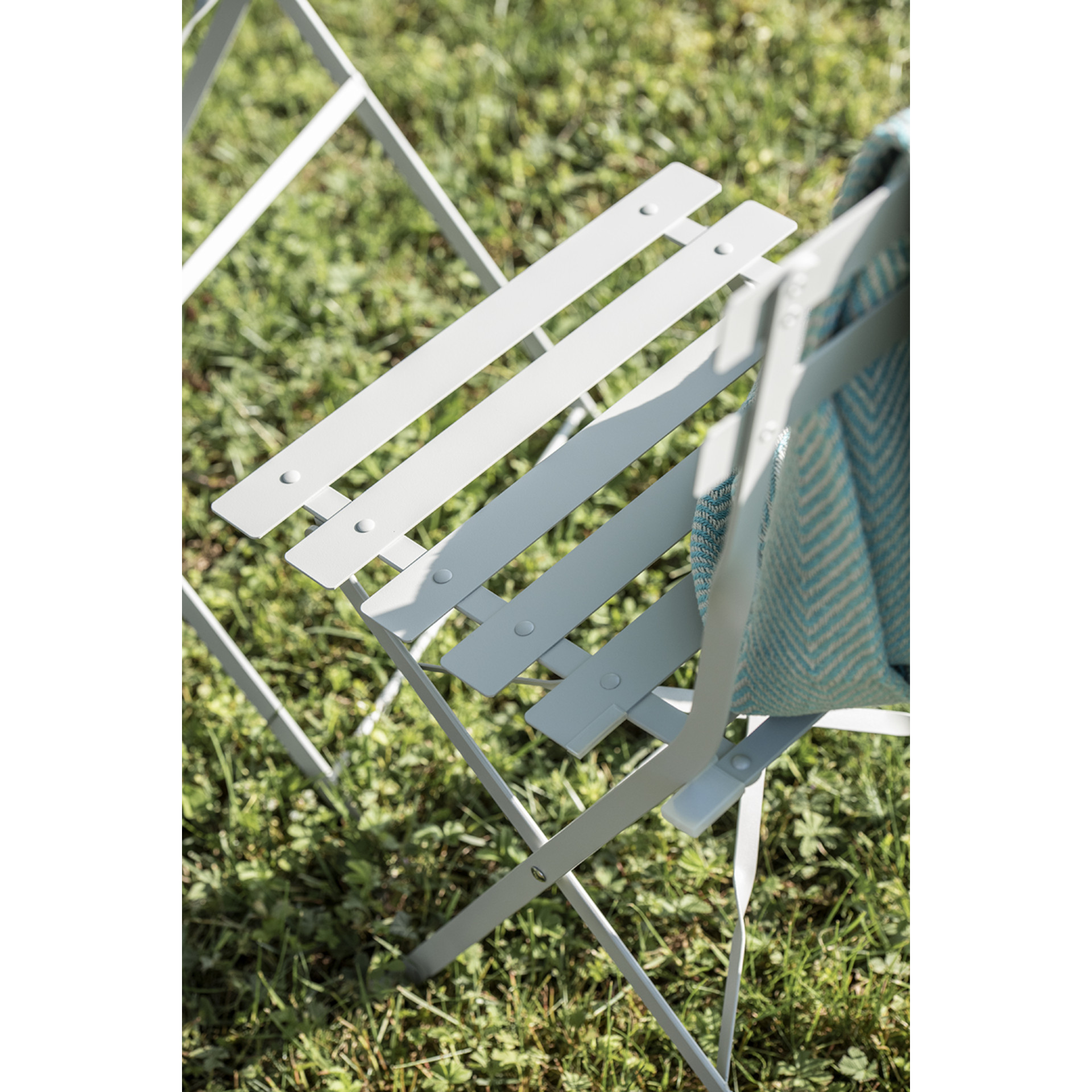 Conjunto de jard&iacute;n mesa con dos sillas gris claro Bistro &Oslash;60cm