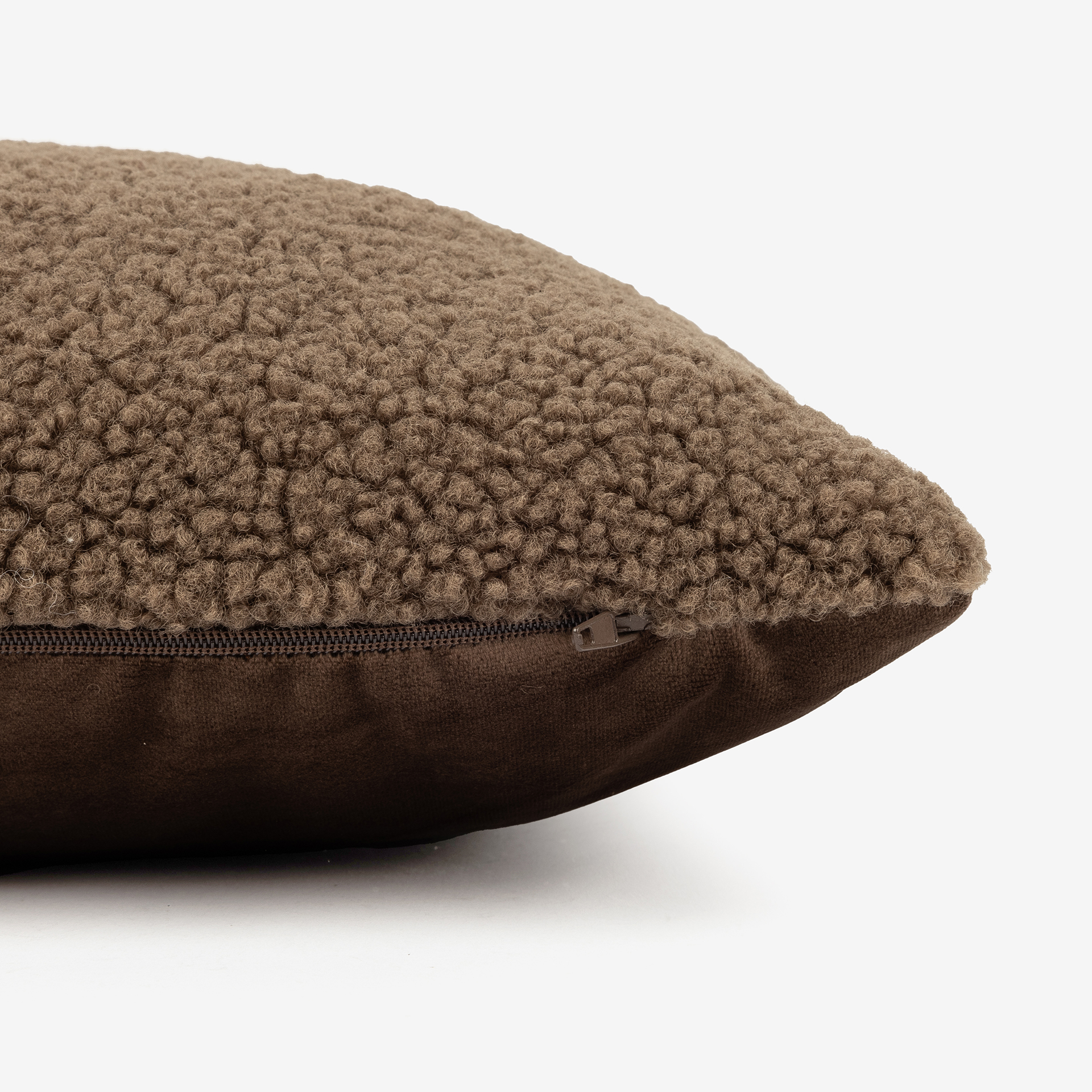 Cojín de borreguito Leo 45x45cm