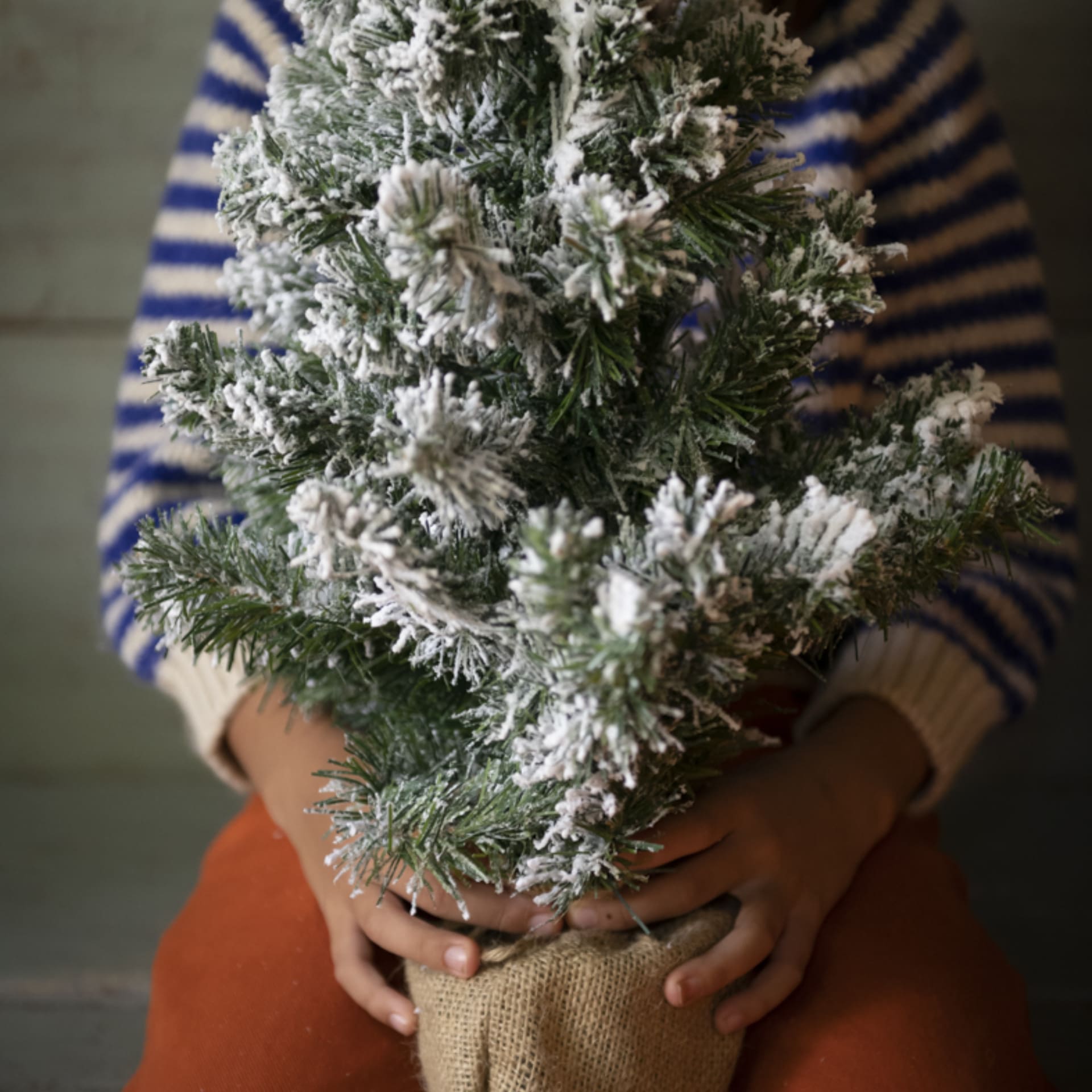 Árbol decorativo de Navidad nevado 60cm