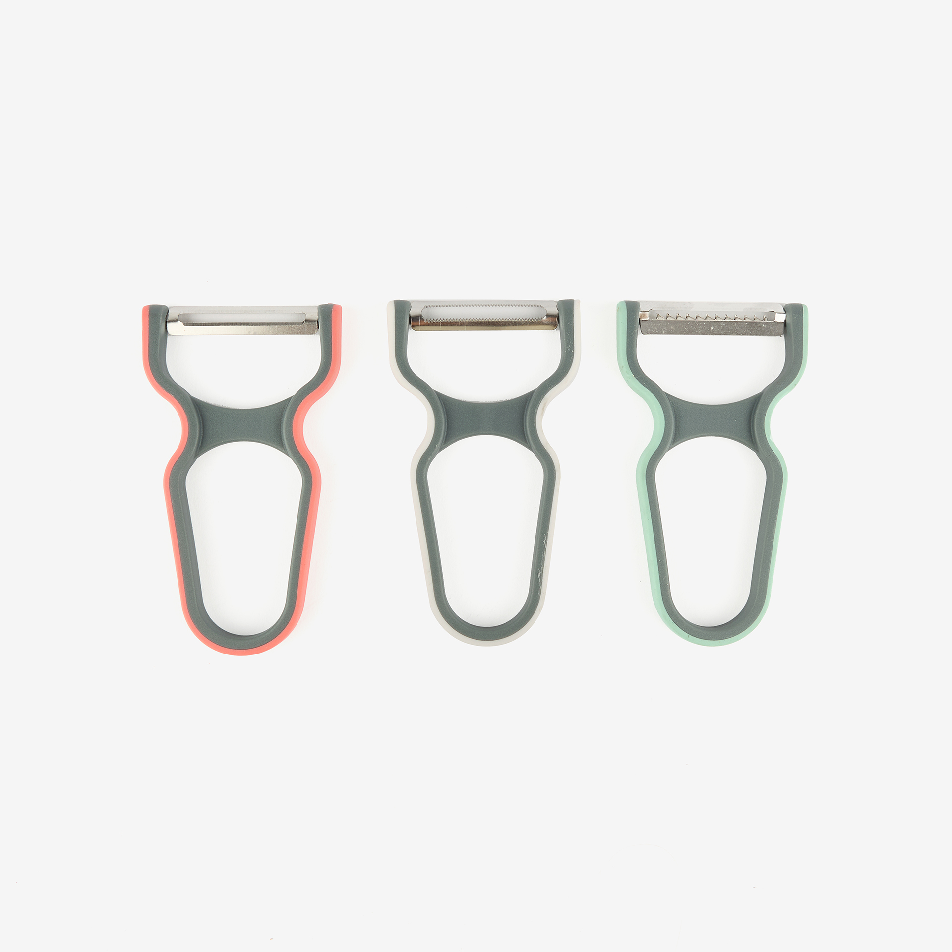 Set de 3 peladores de acero inoxidable y plástico 12cm