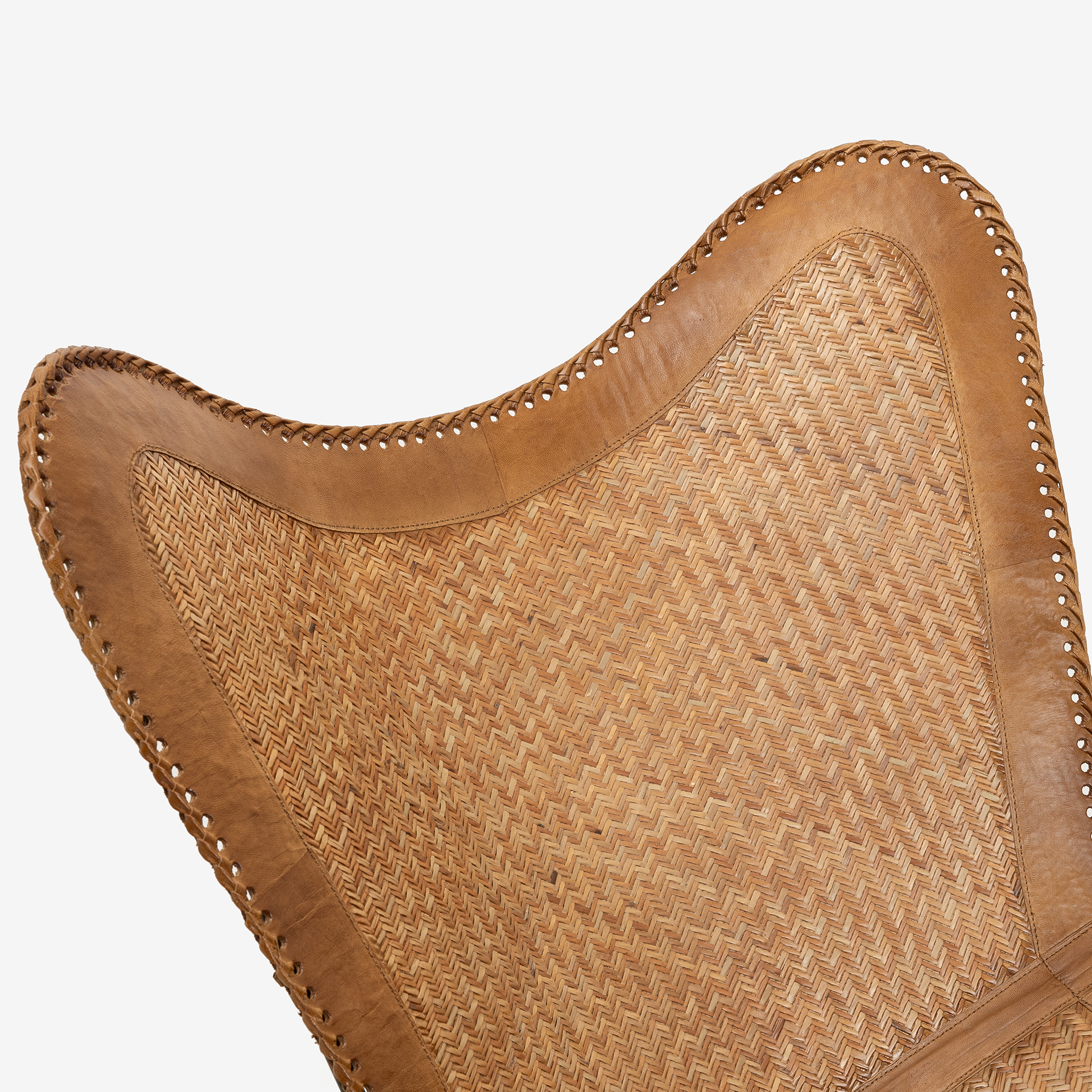 Silla mariposa de cuero y ratán marrón Katy 72x78x92cm