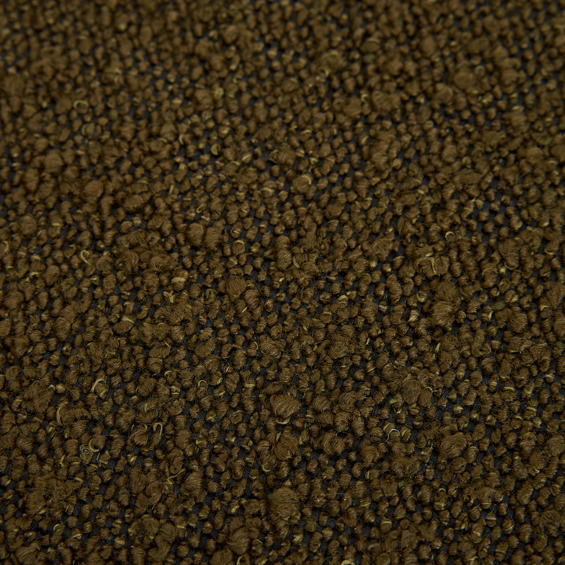 Butaca en tejido bouclé verde oliva Pacha 81x95x71cm Clau&Chloe