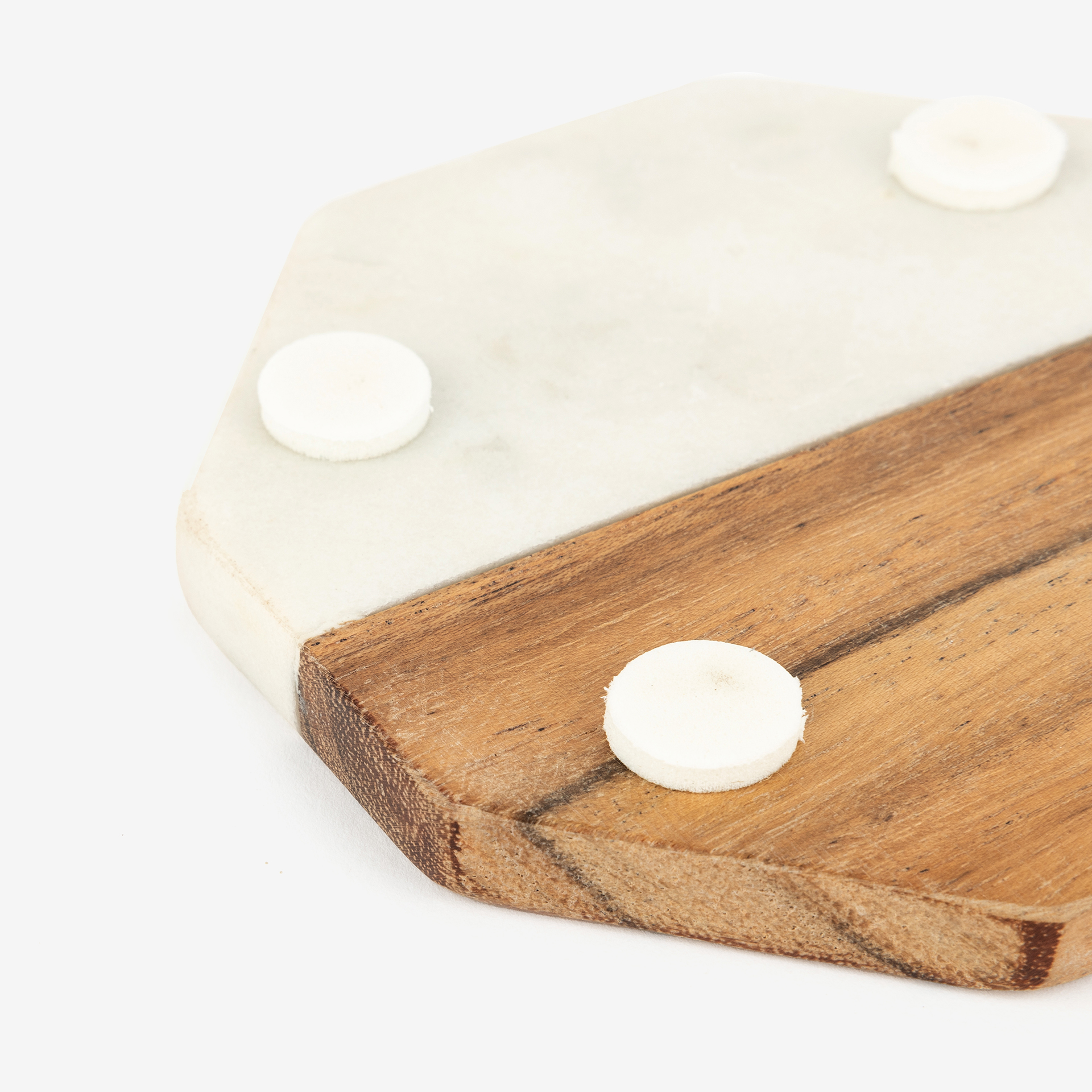 Set de 4 posavasos de m&aacute;rmol con estuche de madera &Oslash;10cm