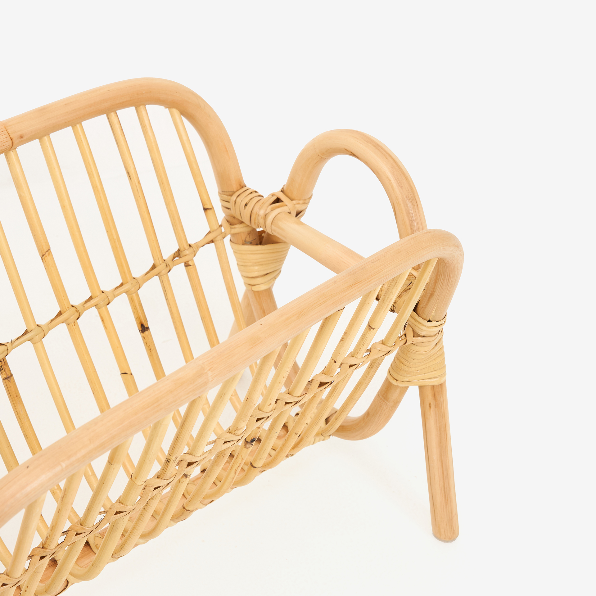 Revistero de rat&aacute;n 29x49x33cm