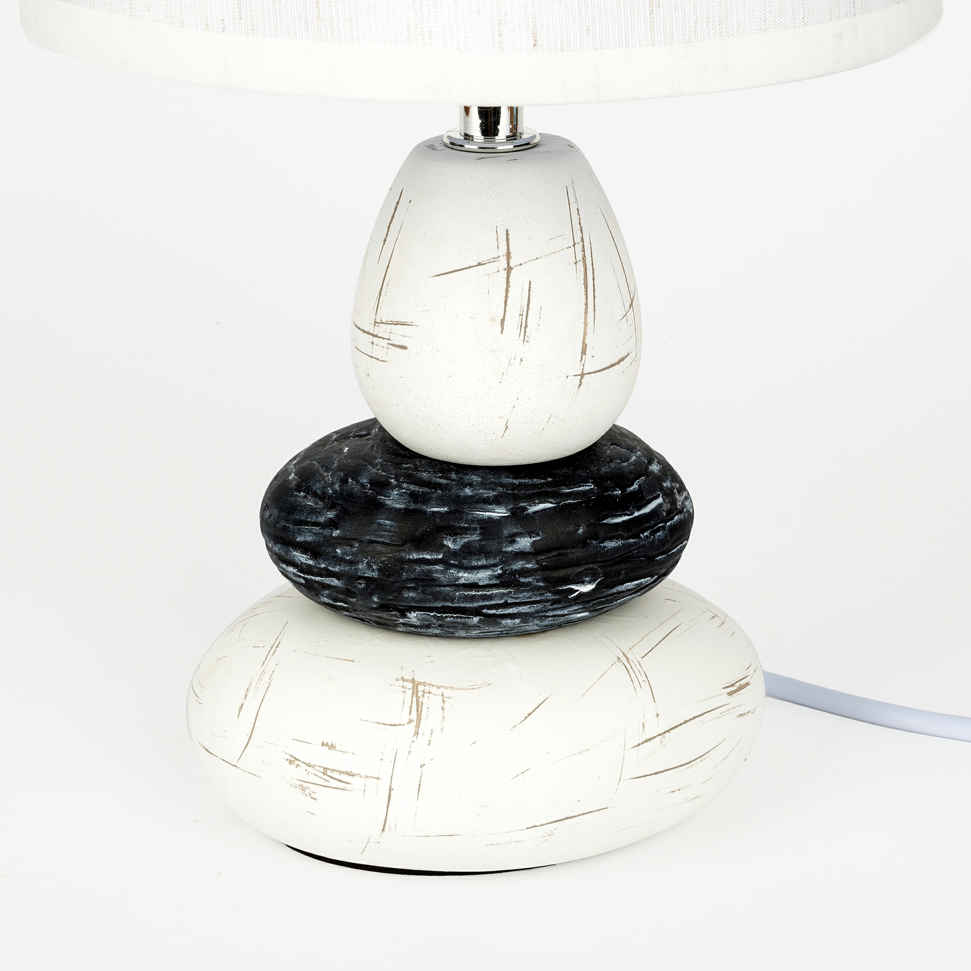 L&aacute;mpara de mesa blanca Brenda 33cm