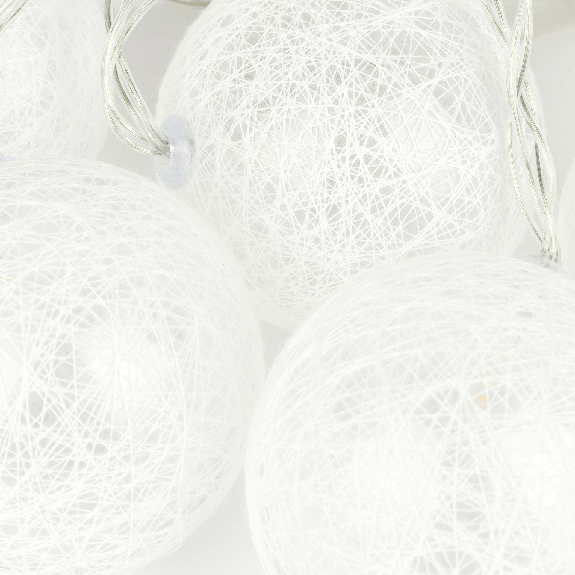 Guirnalda LED de 10 bolas con bateria 165cm