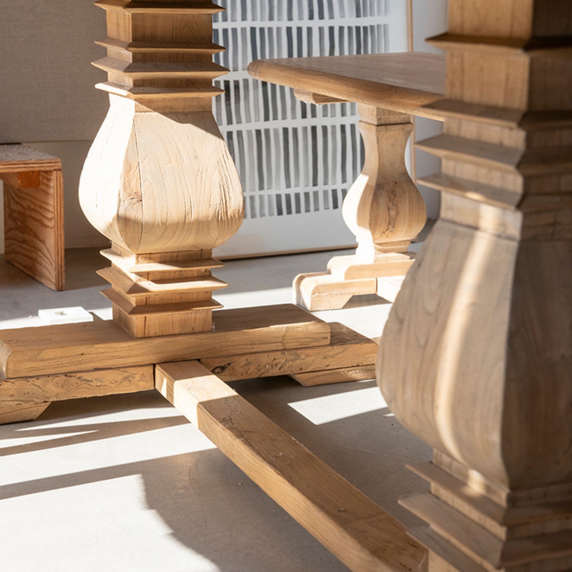 Mesa de comedor extensible de madera de olmo reciclada Toulouse 160/220x80x76cm