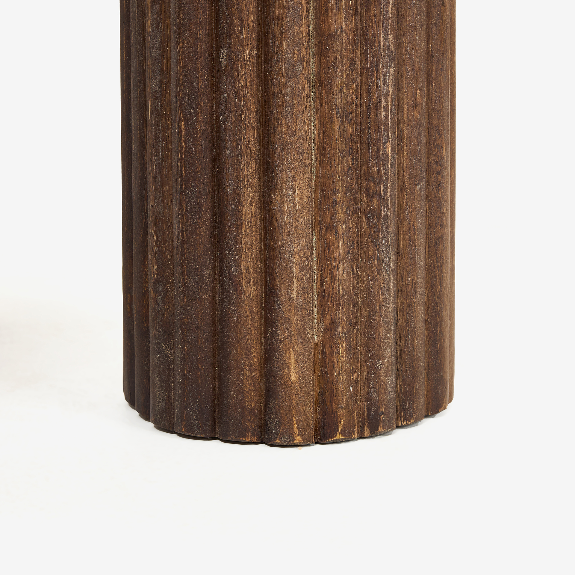 Mesa auxiliar de m&aacute;rmol blanco Cribs &Oslash;60x50 Clau&Chloe