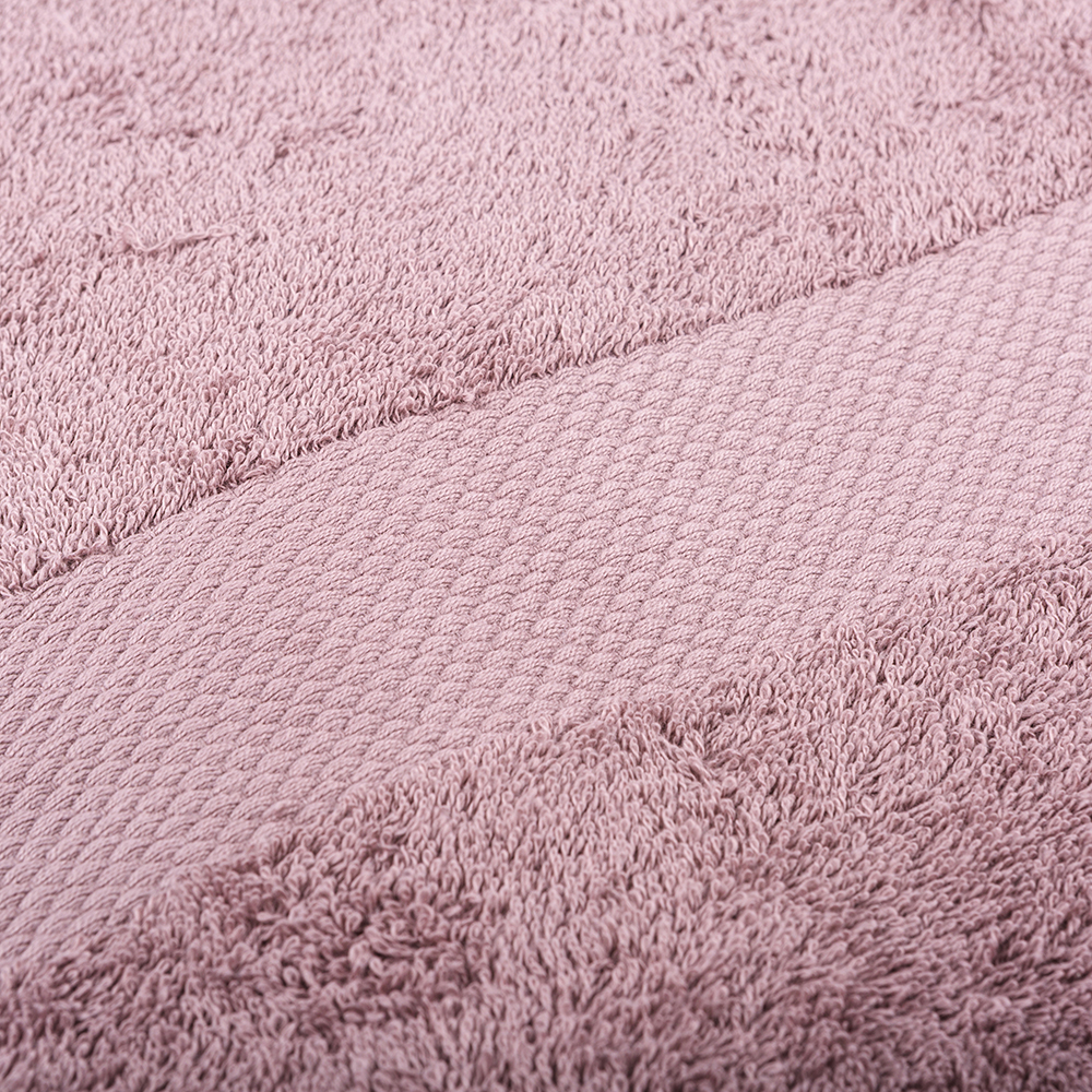 Toalla de ducha de algod&oacute;n berenjena Vic 70x140cm - 500 gr/m&sup2;