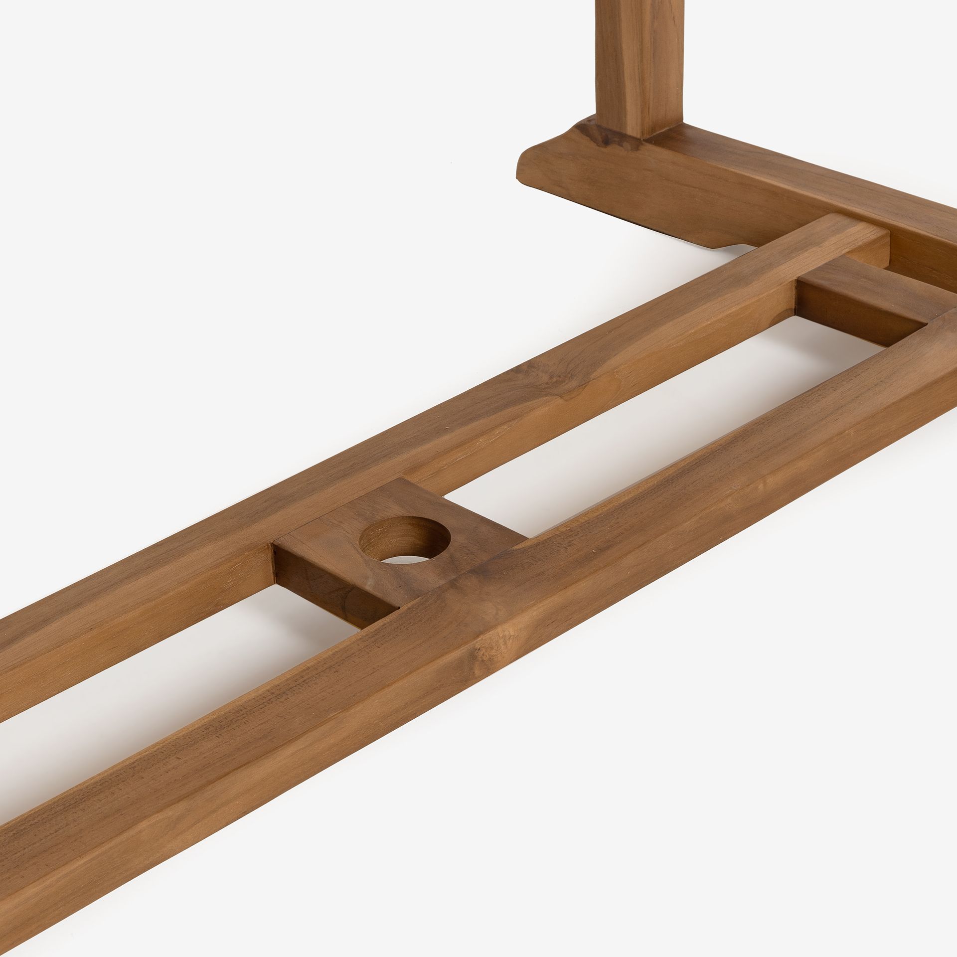 Mesa ovalada extensible de madera de teca 240/180x100x75cm