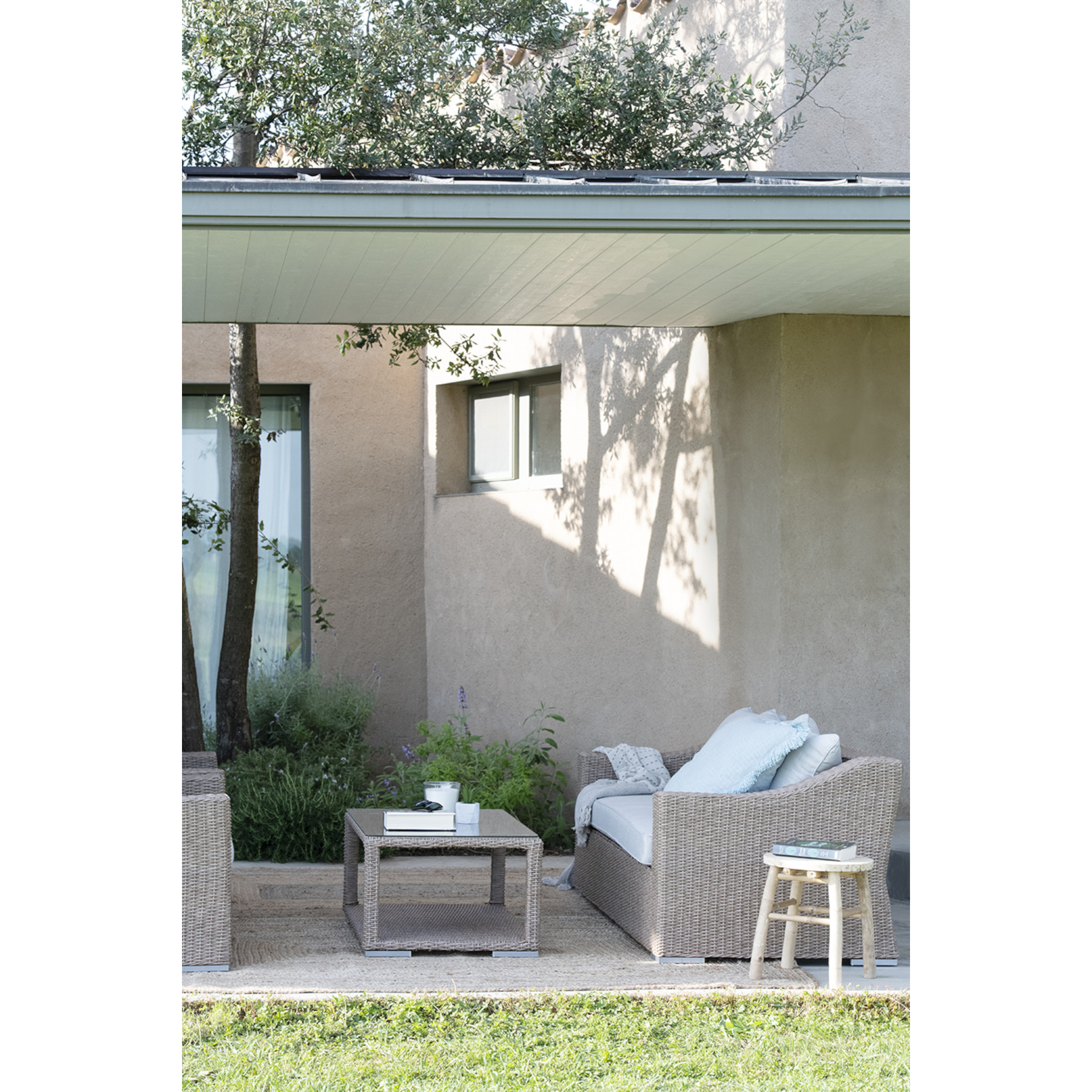 Set de jard&iacute;n de 4 piezas de rat&aacute;n sint&eacute;tico beige Zanz&iacute;bar