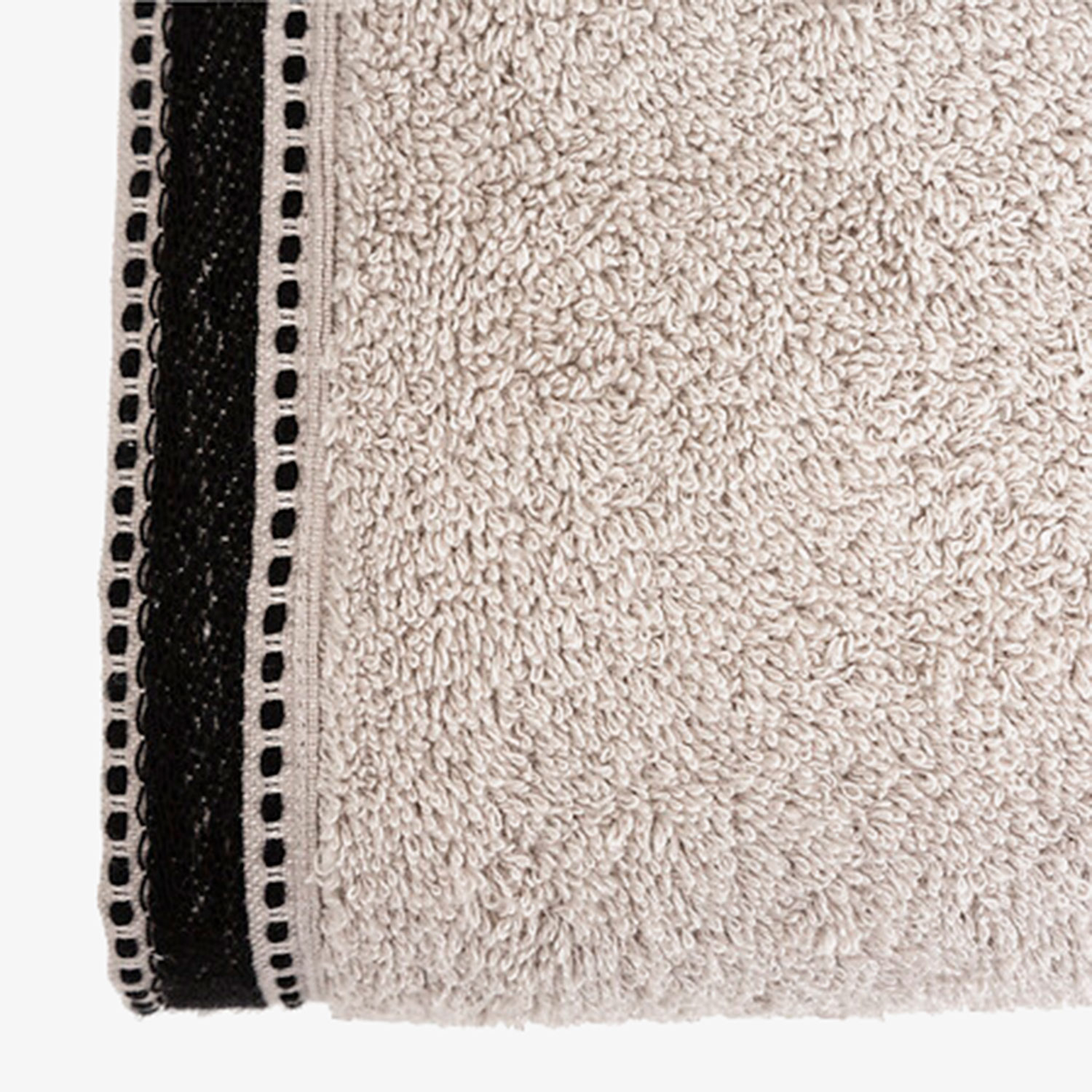 Toalla de ducha de algod&oacute;n beige Sena 70x130cm - 550 g/m&sup2;