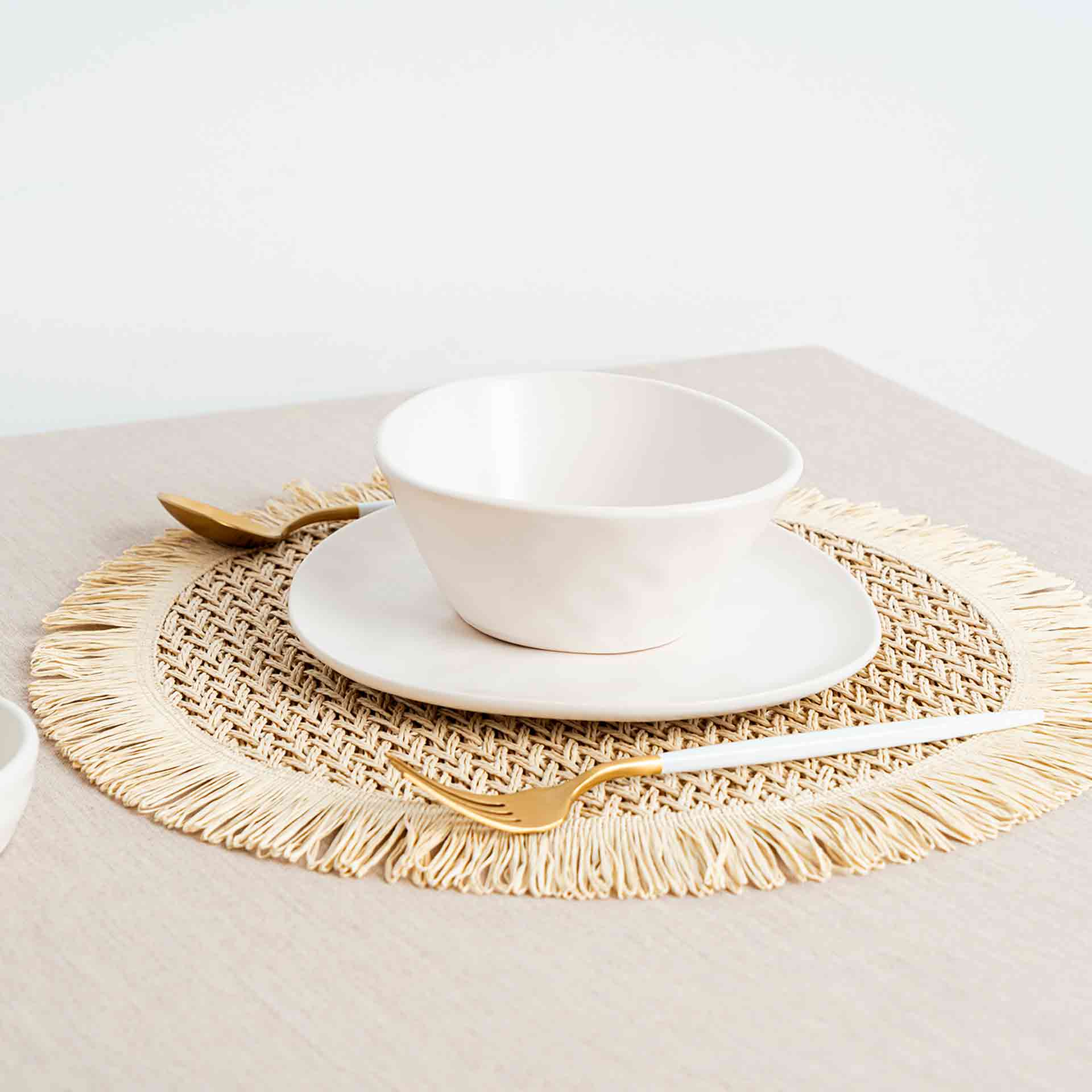 Mantel individual redondo con flecos beige Calma &Oslash;38cm 