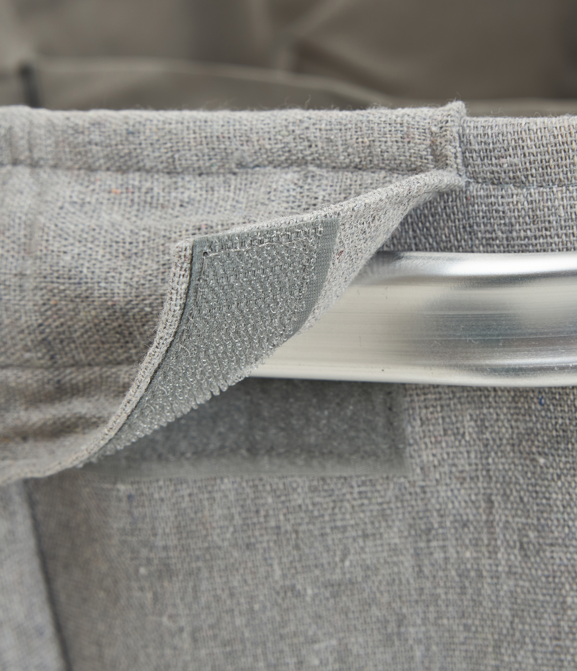 Cesta para ropa rectangular doble de aluminio y tela gris Deluxe 50x30x50cm