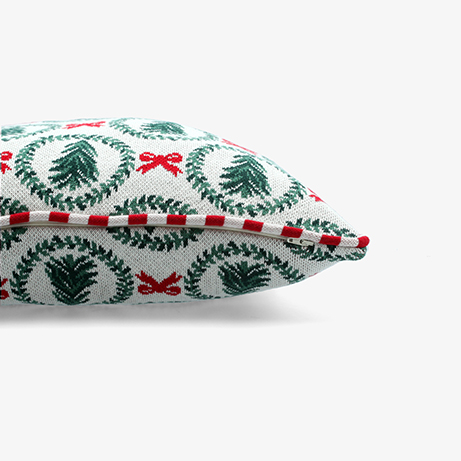 Funda de coj&iacute;n con coronas navide&ntilde;as Merry 45x45cm