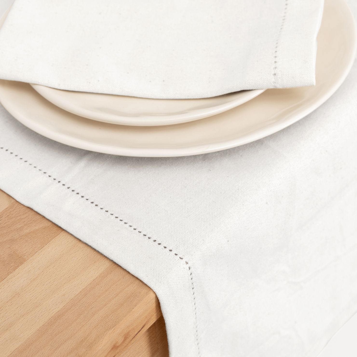 Camino de mesa de algodón blanco Vainica 45x140cm