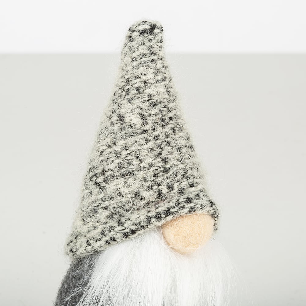 Figura decorativa gris Mu&ntilde;eco gnomo &Oslash;7x14cm