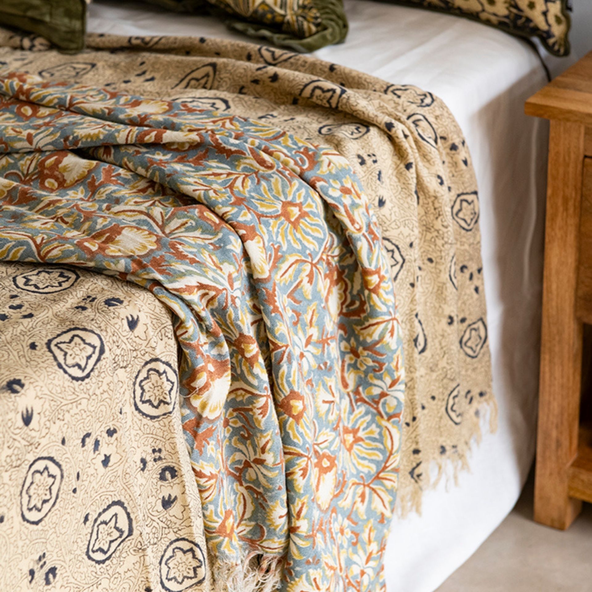 Plaid de algodón flores Mia 130x170cm Clau&Chloe