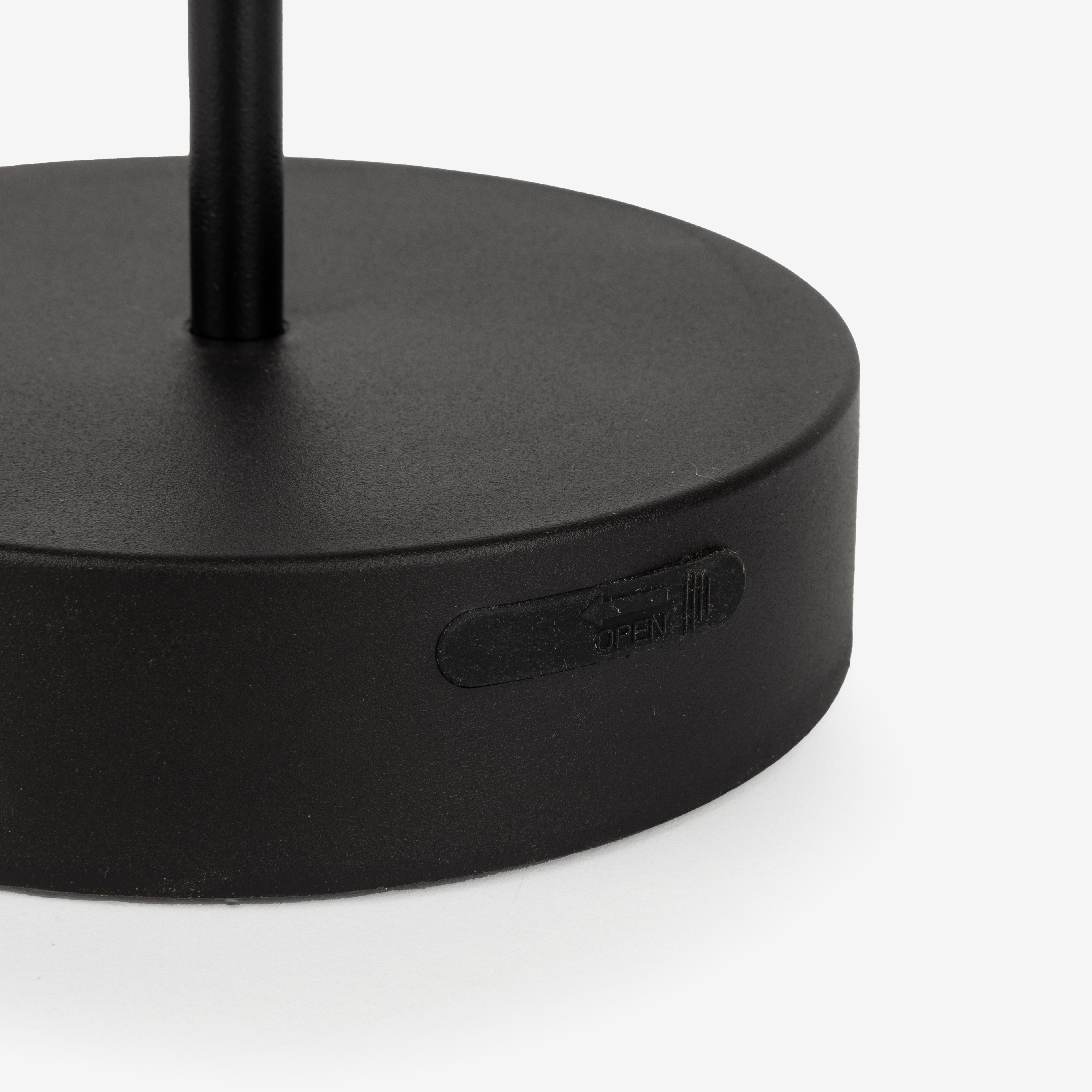 L&aacute;mpara de mesa negra LED USB Osky 33,5cm