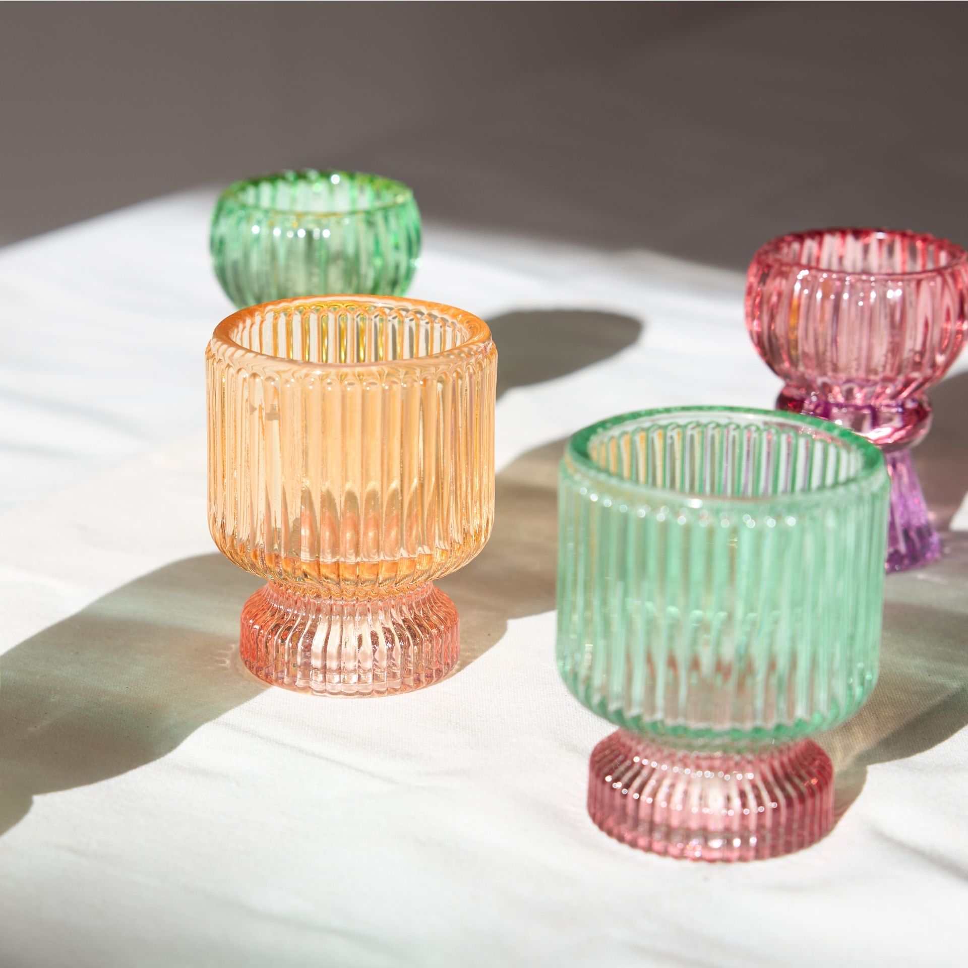 Portavelas de vidrio de colores Dinis