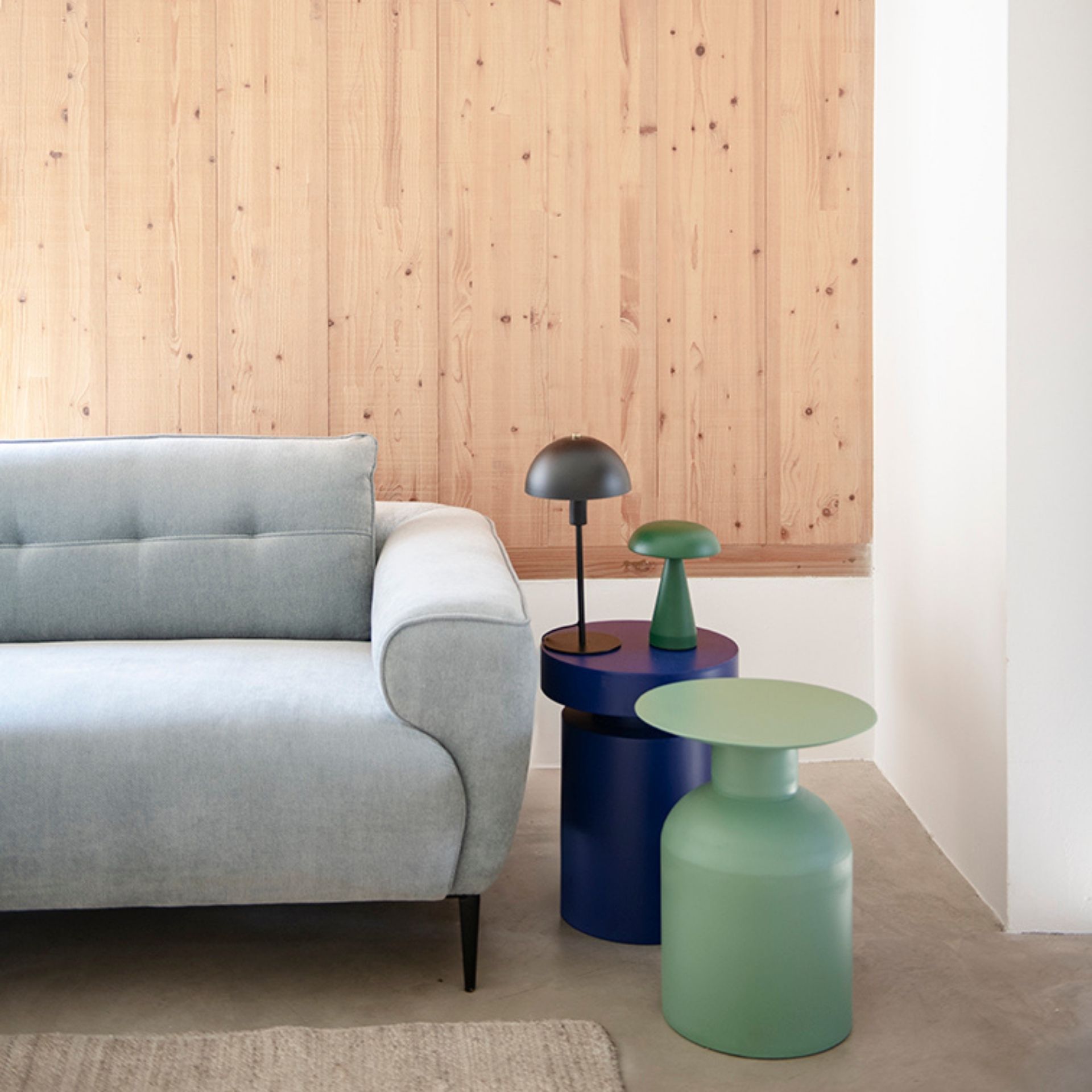 Mesa auxiliar de metal verde Atlanta &Oslash;36x45cm Clau&Chloe