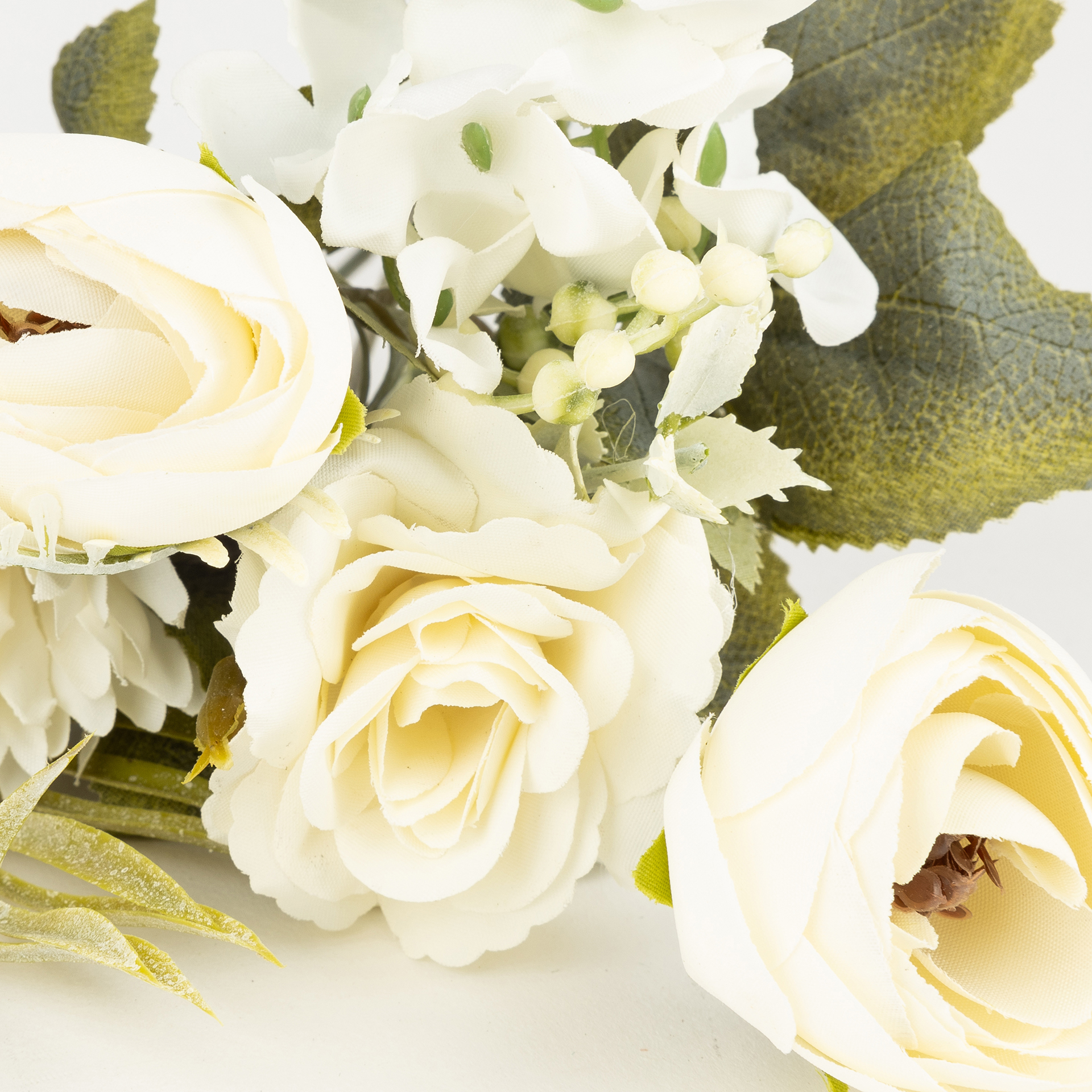 Ramo artificial rosas blancas 35cm