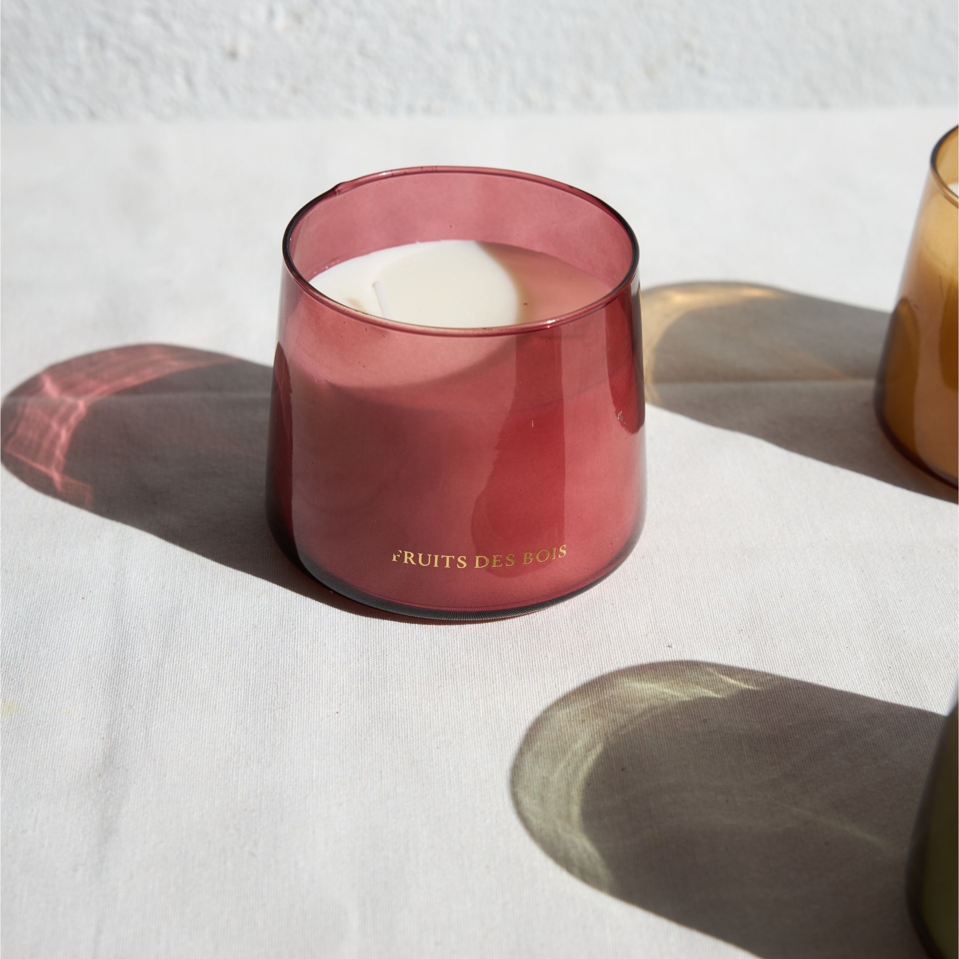 Vela arom&aacute;tica en vaso de cristal Frutos del Bosque 300g &Oslash;10x8cm