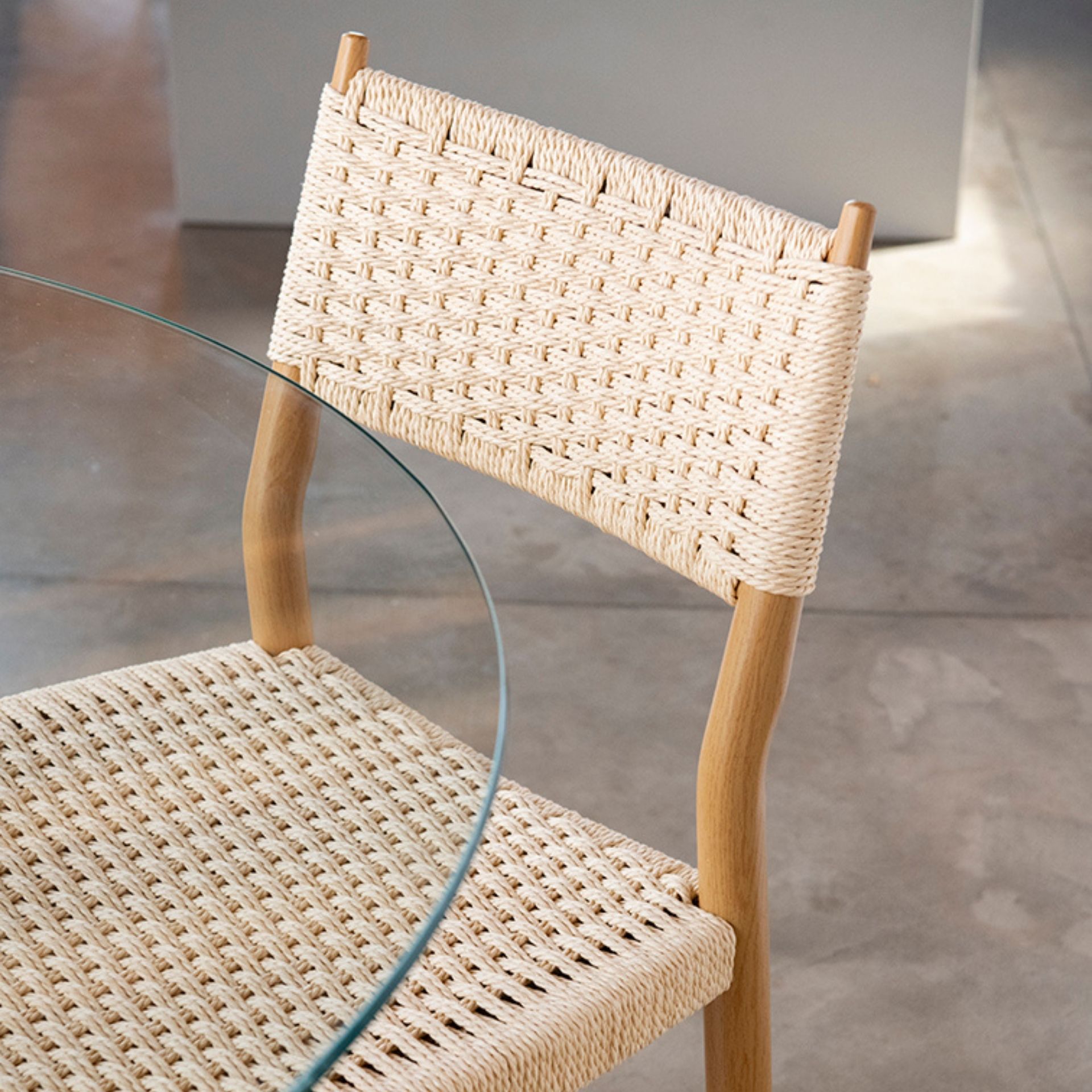 Silla de comedor efecto madera beige Vilma 56x50x82cm Clau&Chloe