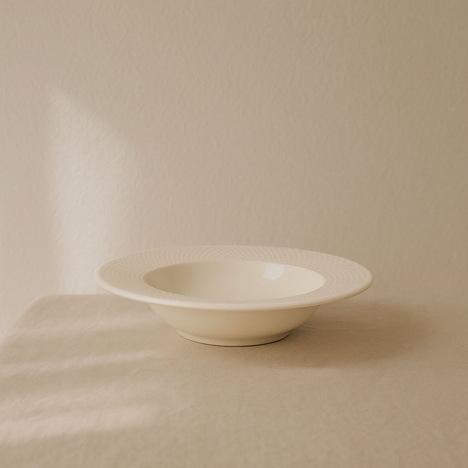 Plato hondo de porcelana Golf &Oslash;23cm