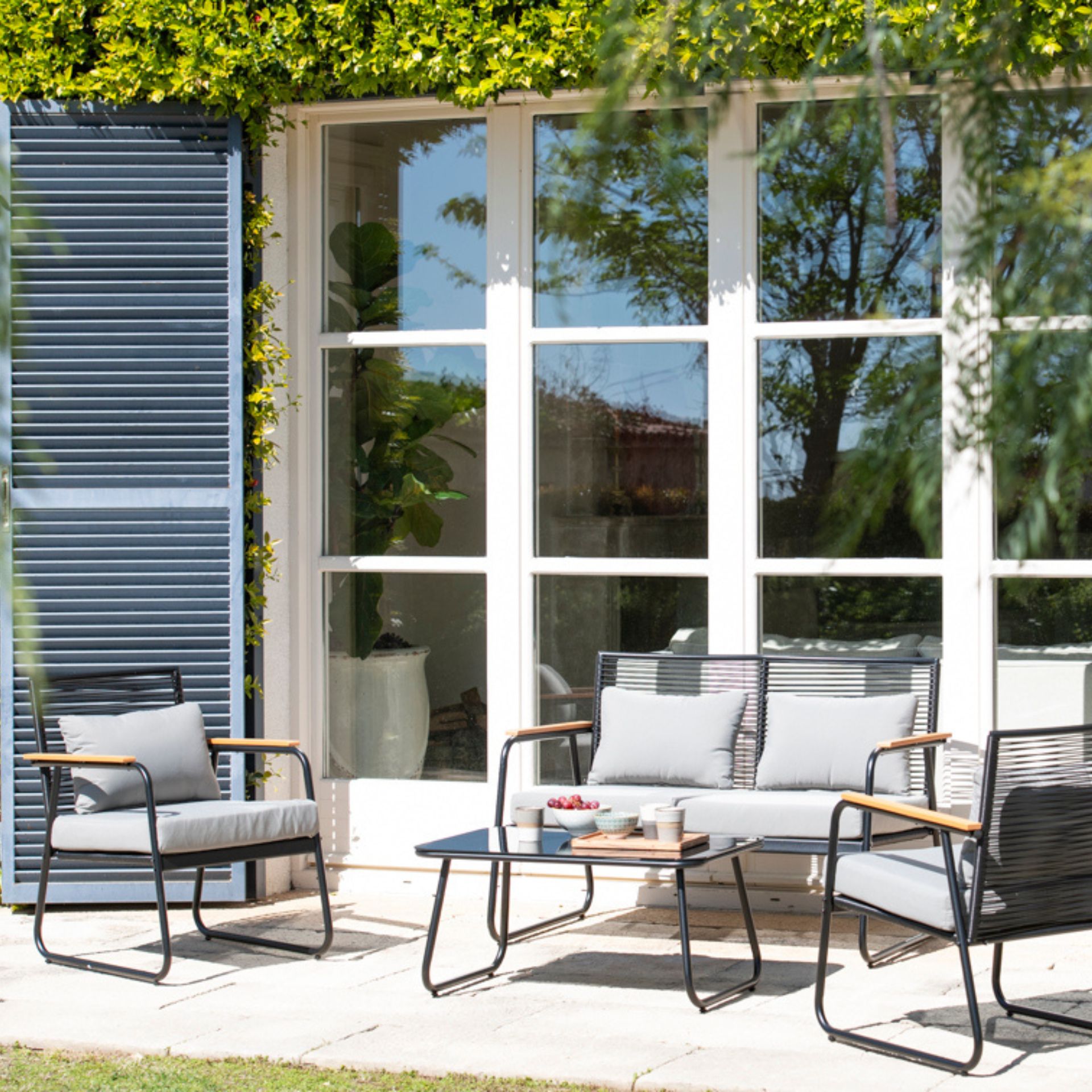 Set de jardín de 4 piezas de metal Boracay