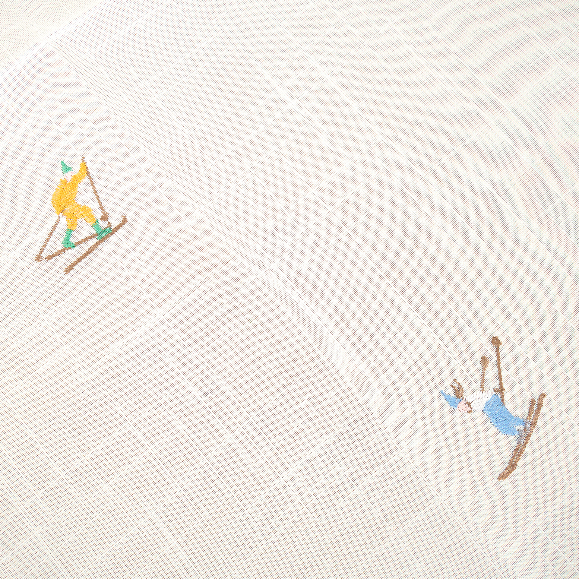 Mantel blanca bordado Esquiadores 150x250cm