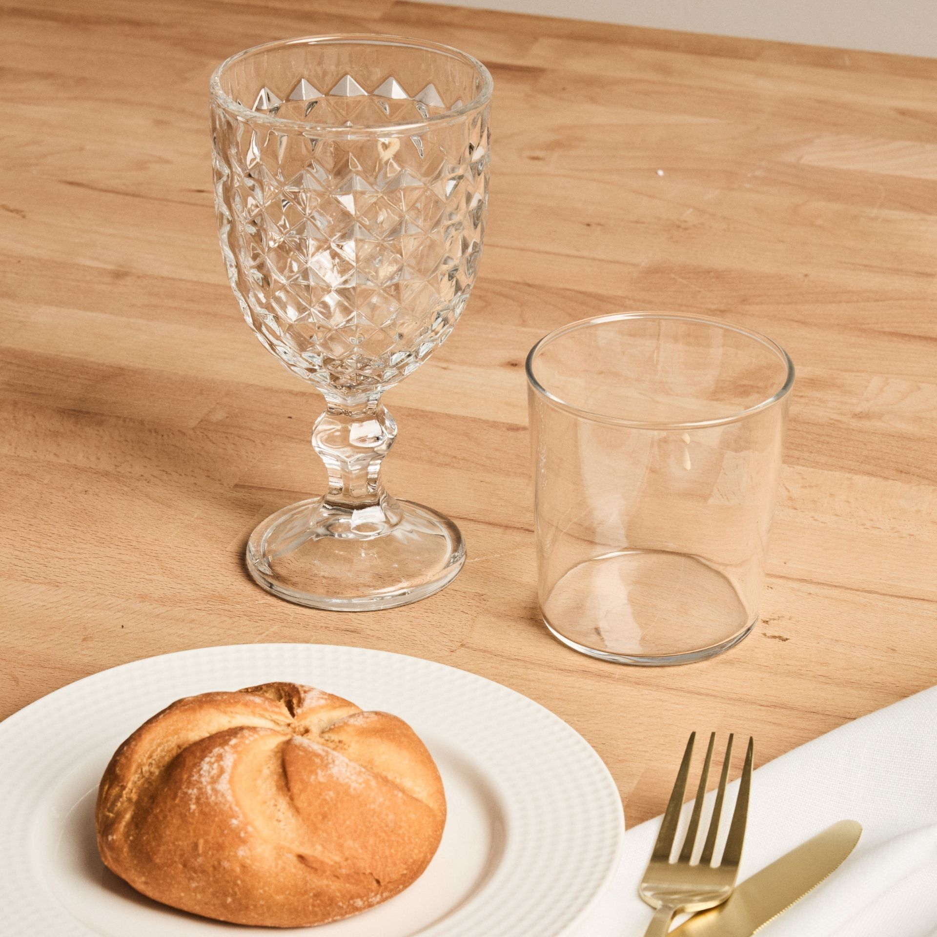 Copa de vidrio relieve Hira 34cl