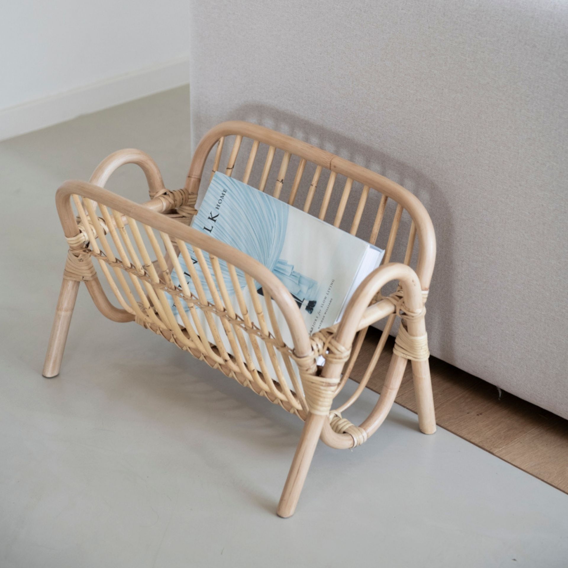 Revistero de rat&aacute;n 29x49x33cm