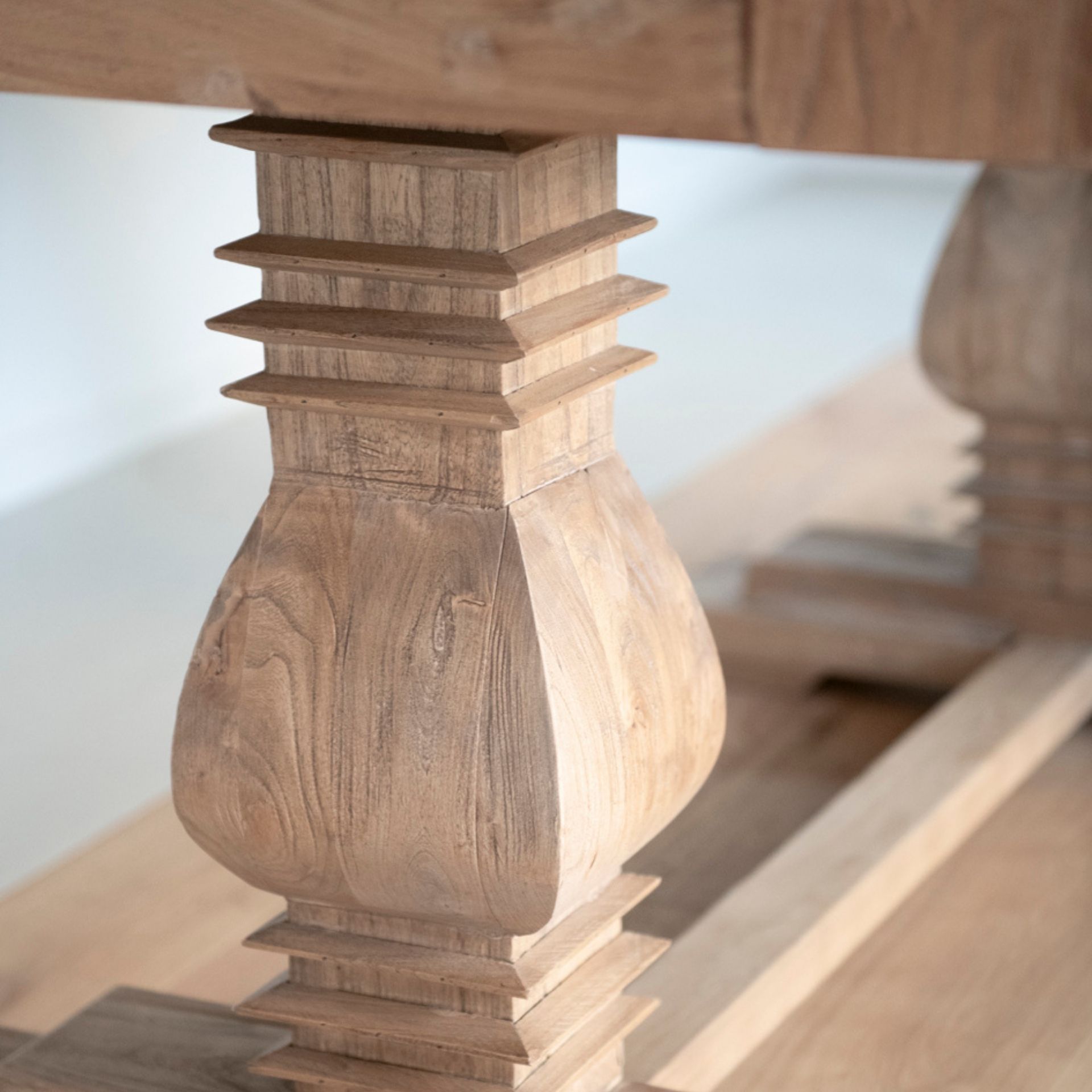 Mesa de comedor extensible de madera de olmo reciclada Toulouse 160/220x80x76cm