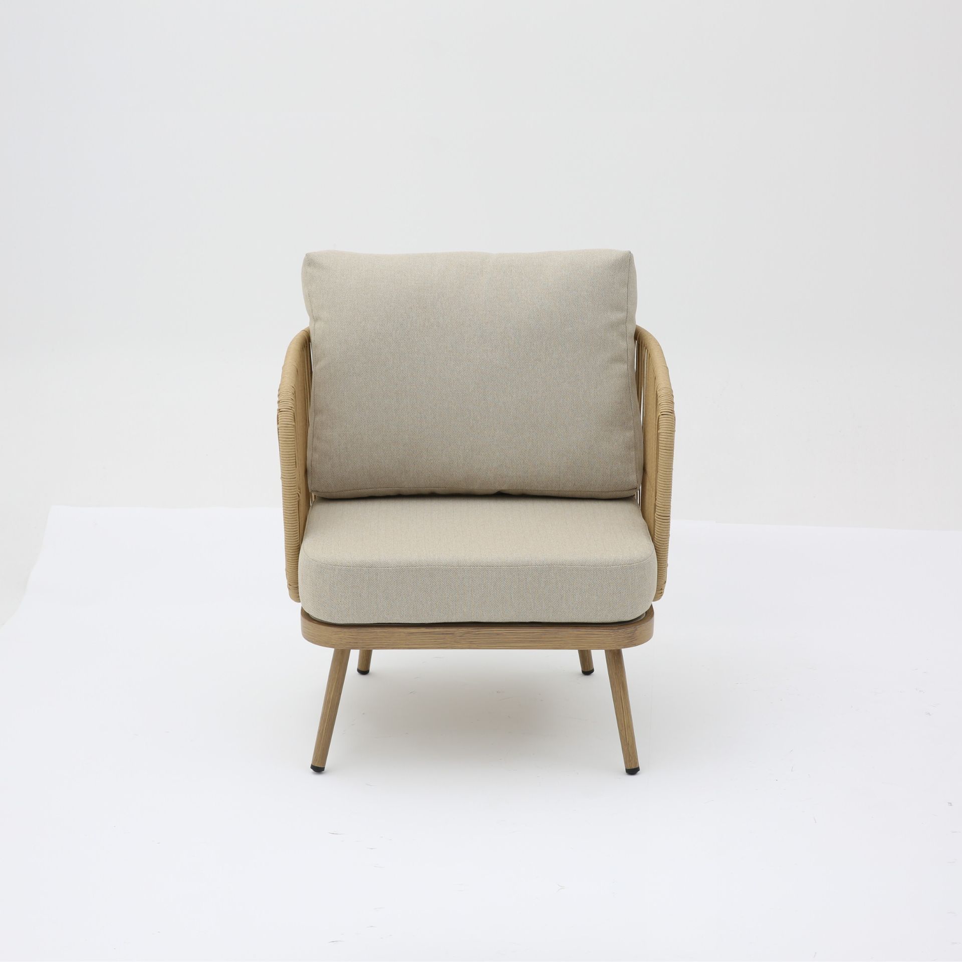 Set de jard&iacute;n de 4 piezas de rat&aacute;n sint&eacute;tico Kauai