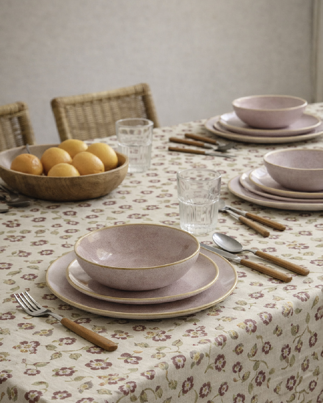 Vajilla de 12 piezas de porcelana rosa Blush