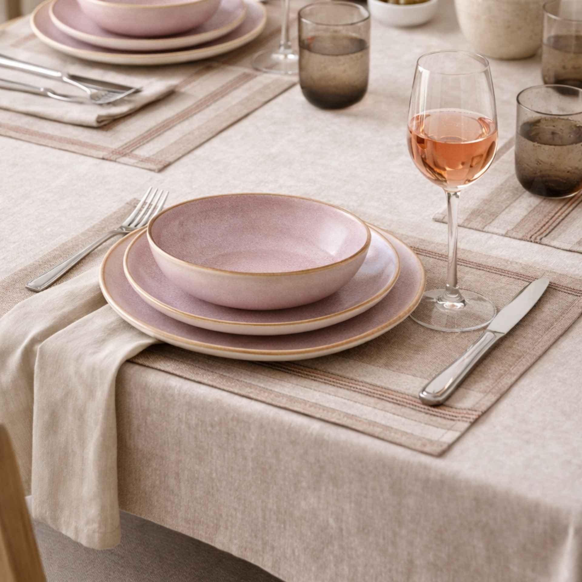 Vajilla de 12 piezas de porcelana rosa Blush