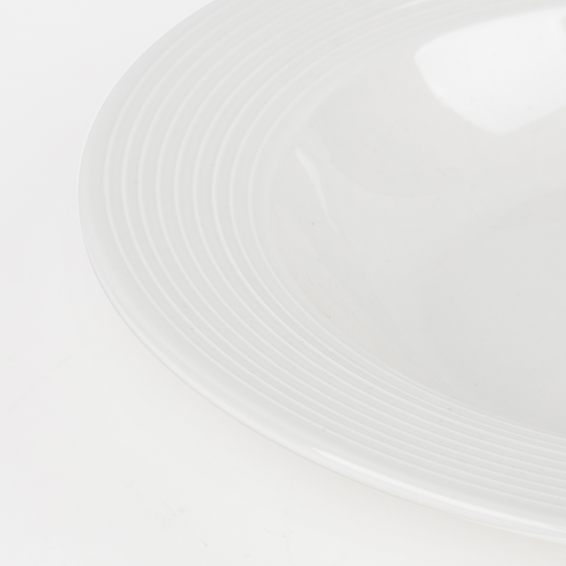 Vajilla de 18 piezas de porcelana Circle