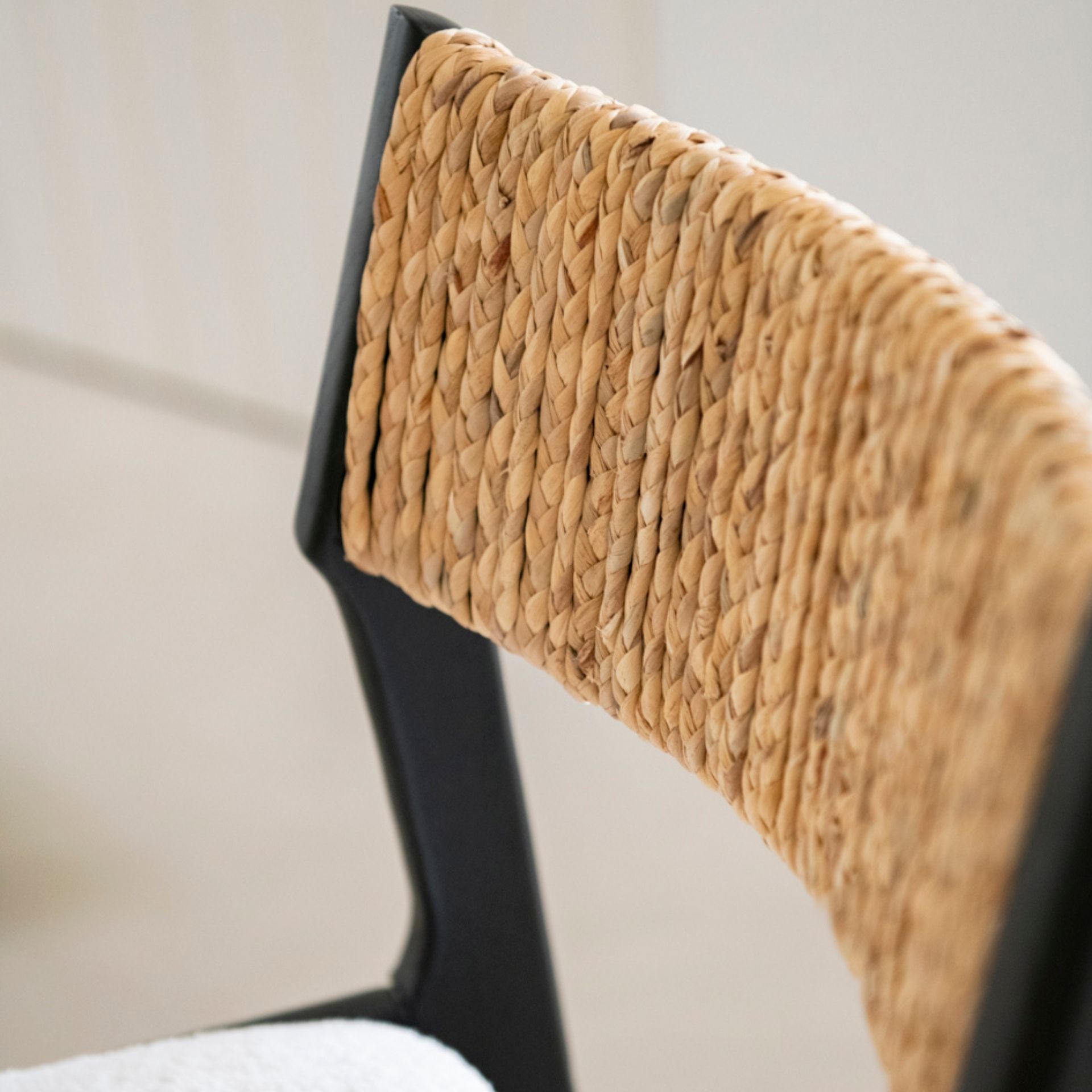 Silla de comedor de madera de olmo negra Jana 48x44x79cm Clau&Chloe