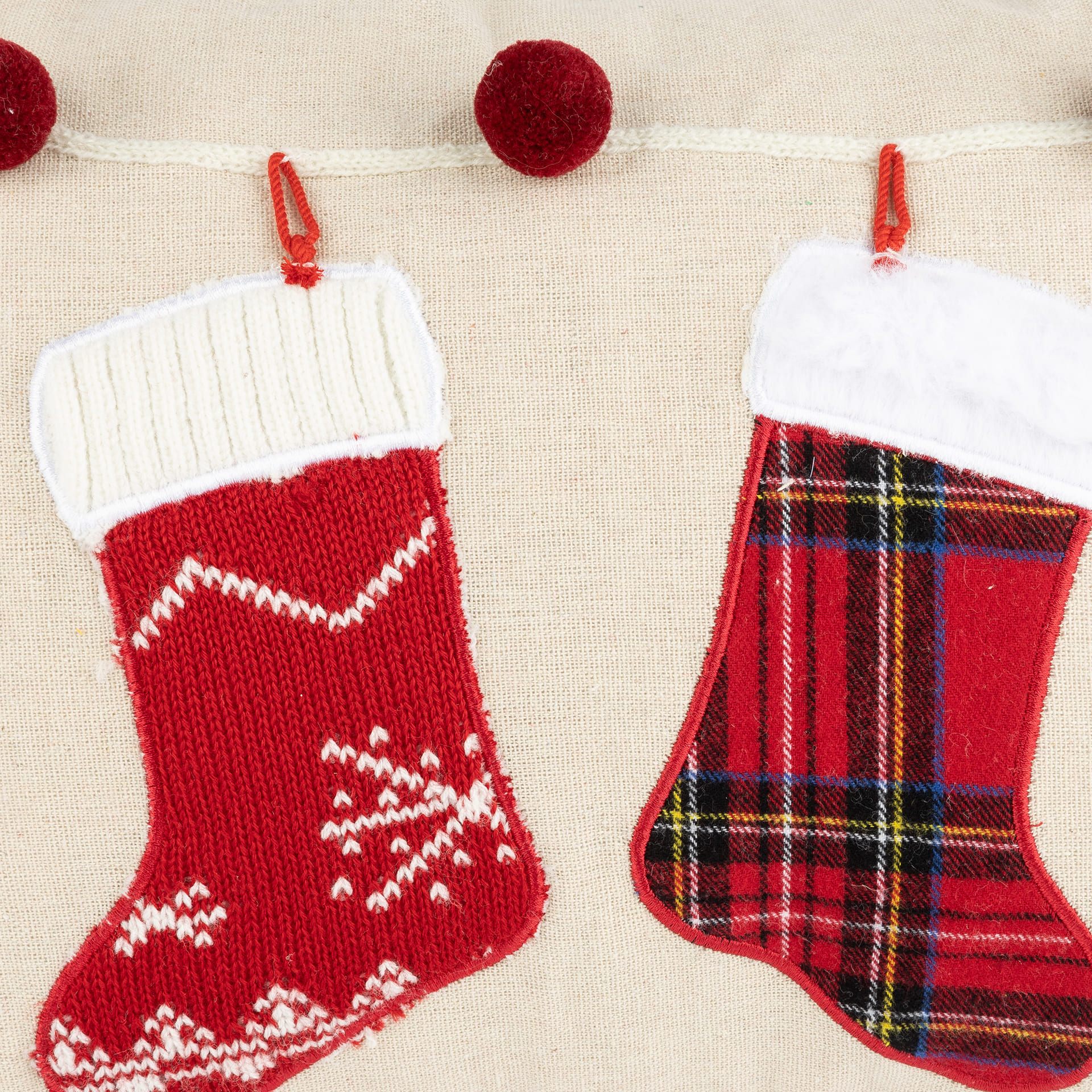 Funda de coj&iacute;n con calcetines 30x45cm