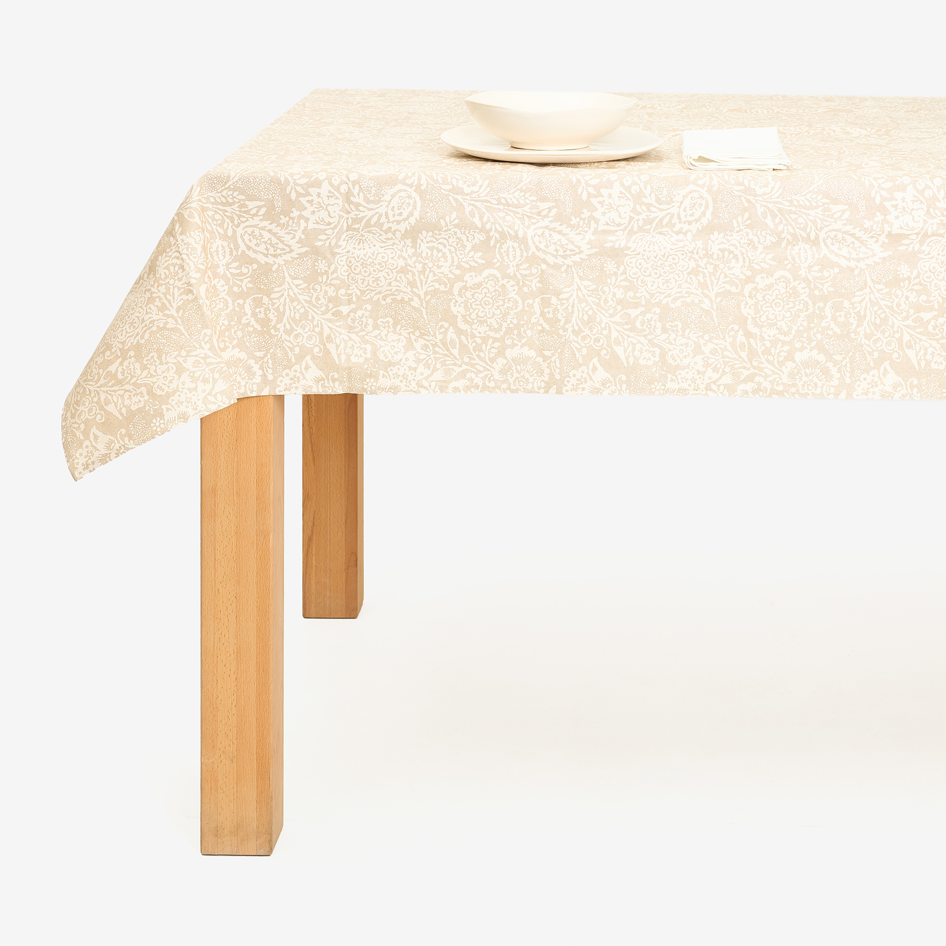 Mantel resinado beige Muguet 140x140cm