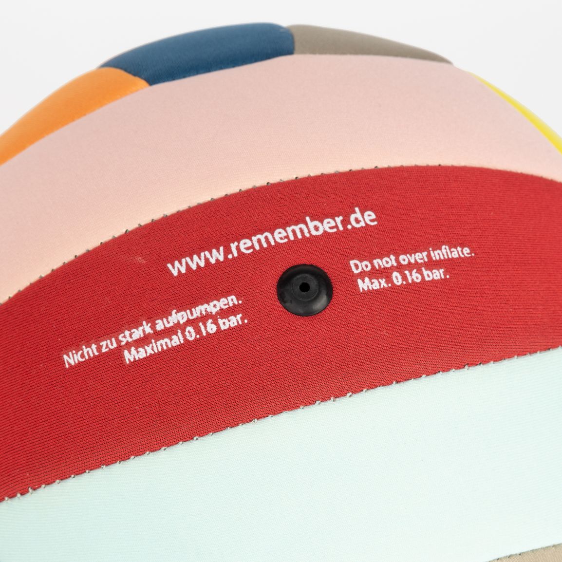 Pelota multicolor de neopreno &Oslash;21,6cm