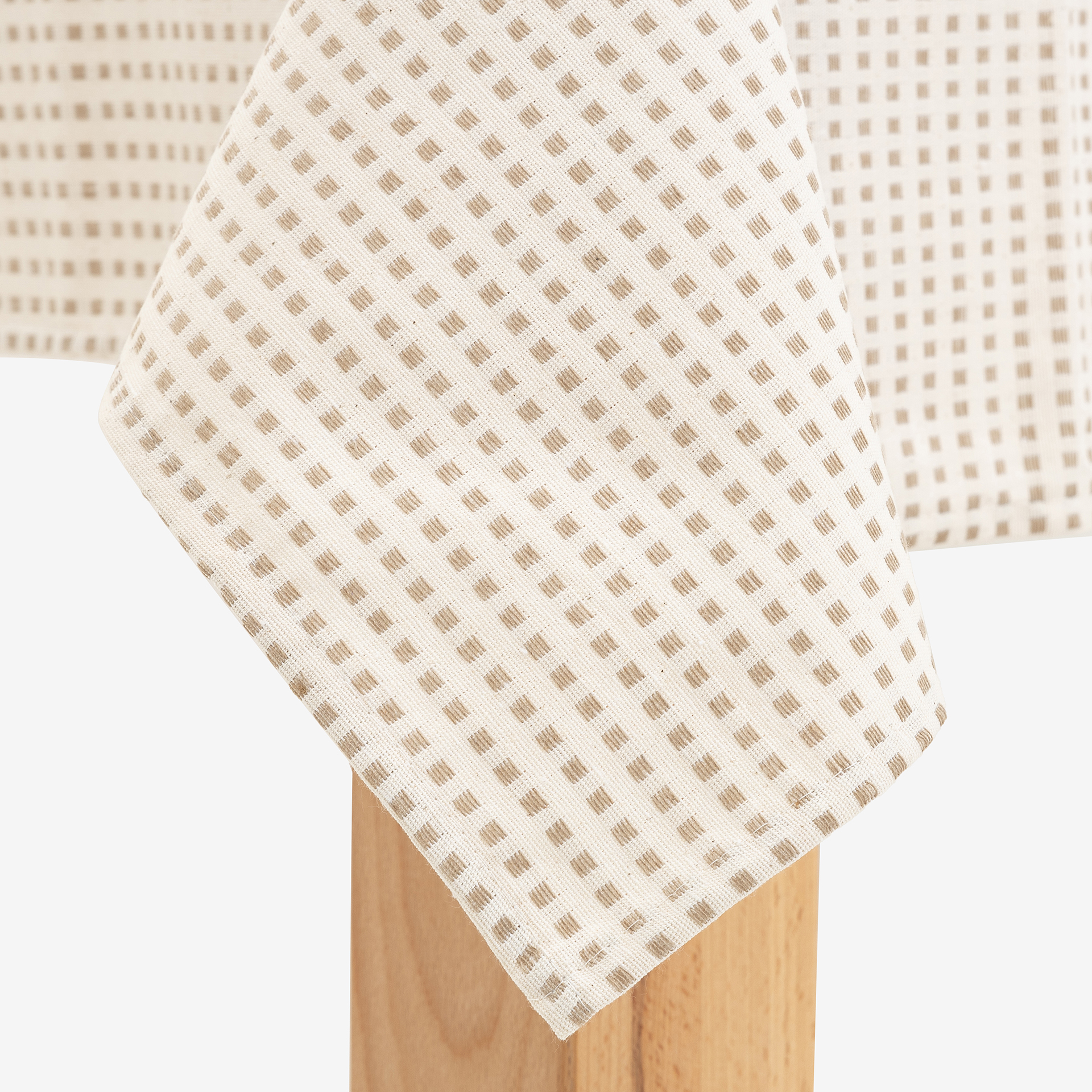 Mantel de algod&oacute;n reciclado beige Trivial 140x250cm