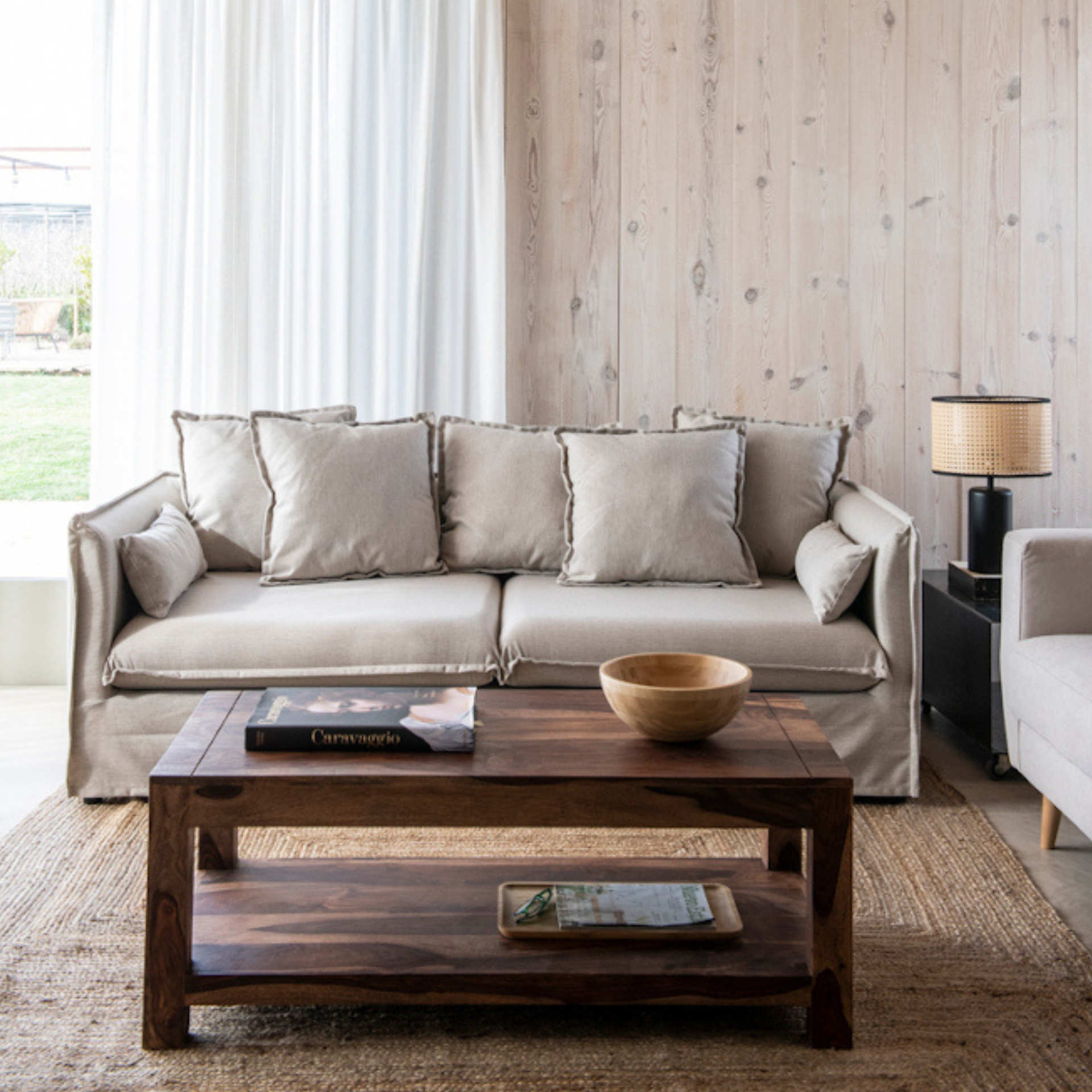 Sofá de 3 plazas beige con cojines 210x104x69cm Clau&Chloe